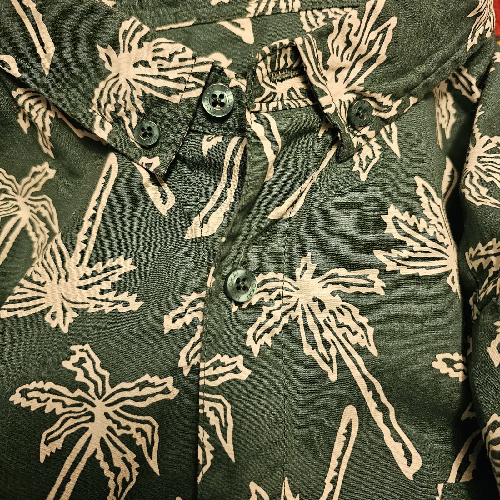 Molokai Surf Men's XL Hawaiian Style Green & White Palm Tree Short Sleeve Shirt - Thumbnail 12