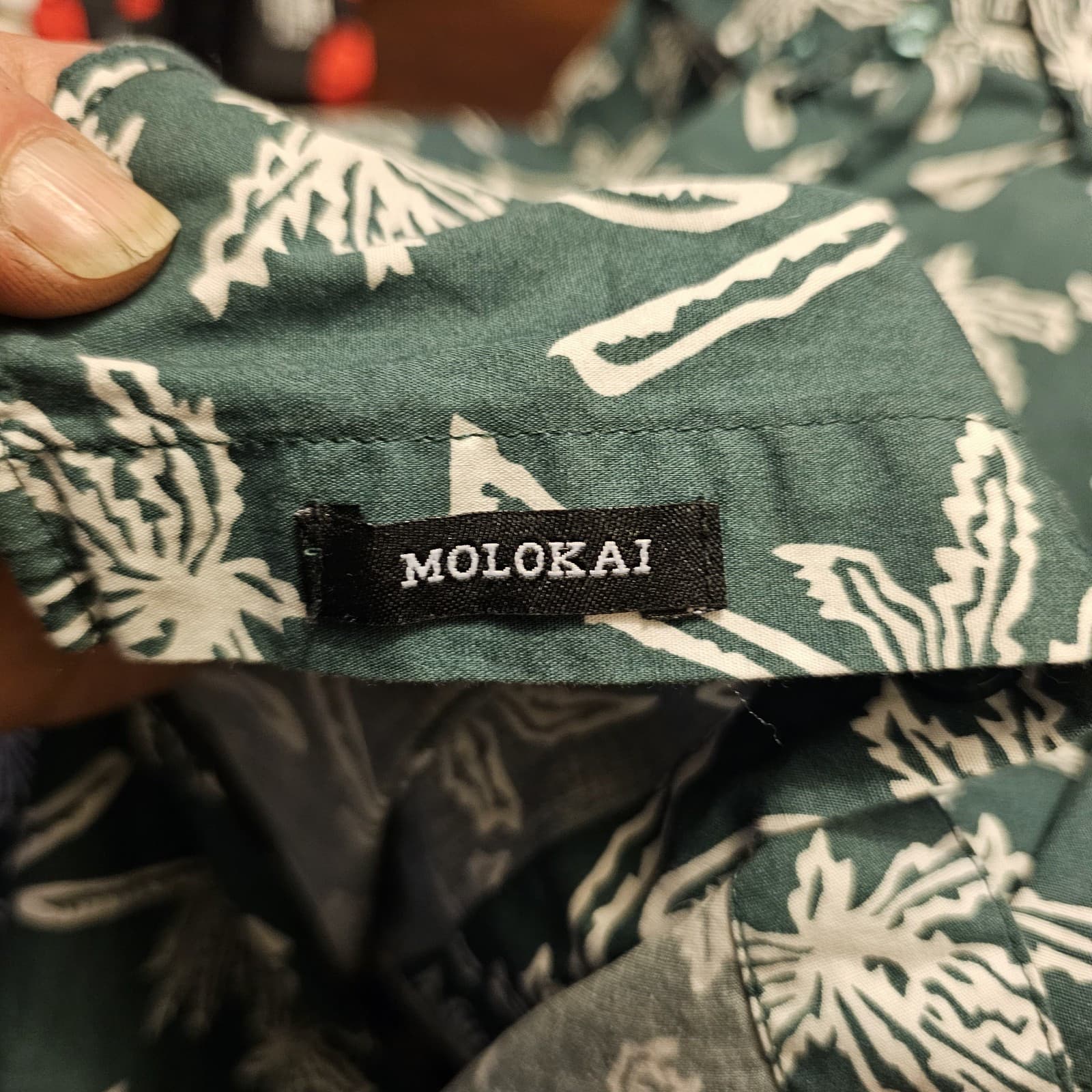 Molokai Surf Men's XL Hawaiian Style Green & White Palm Tree Short Sleeve Shirt - Thumbnail 13