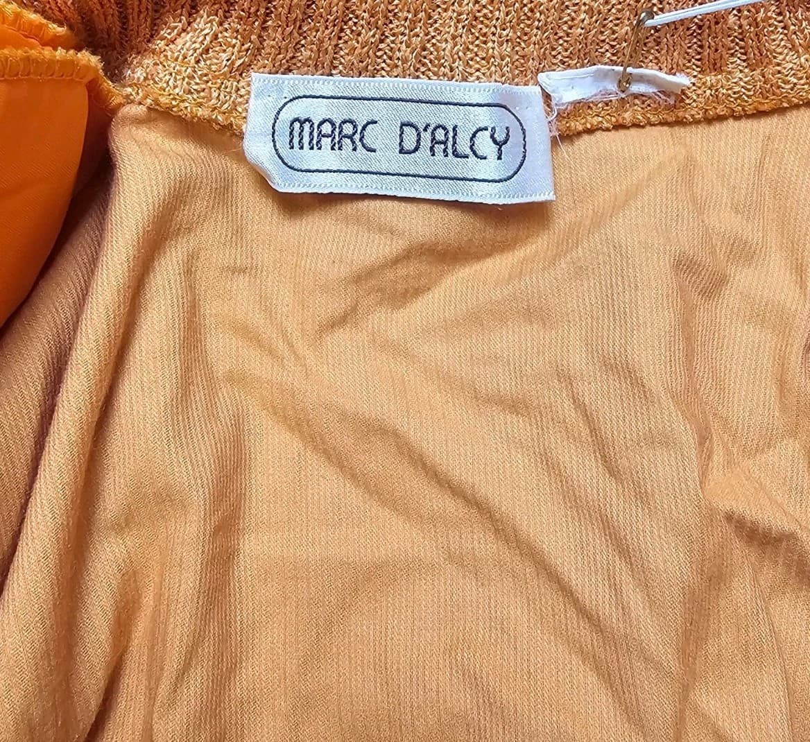 Vintage 1980s MARC D'ALCY Dolman Sleeves Deep V Sweater And Skirt - Thumbnail 10
