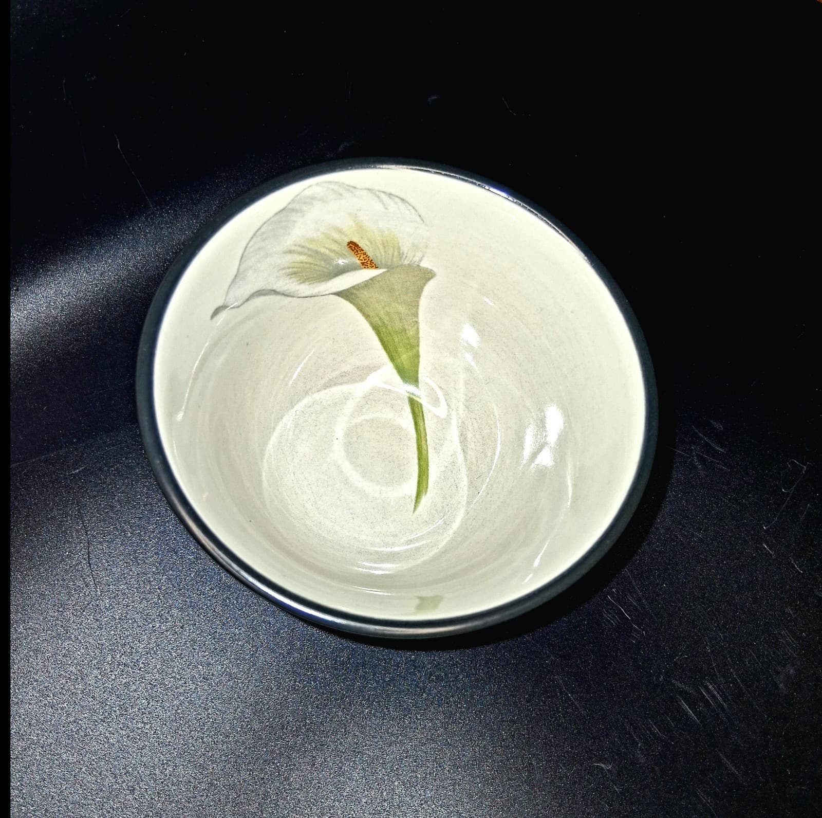 Noritake Colorwave Graphite Fruit Dessert Bowl One Bowl White Calla Lilly - Thumbnail 3
