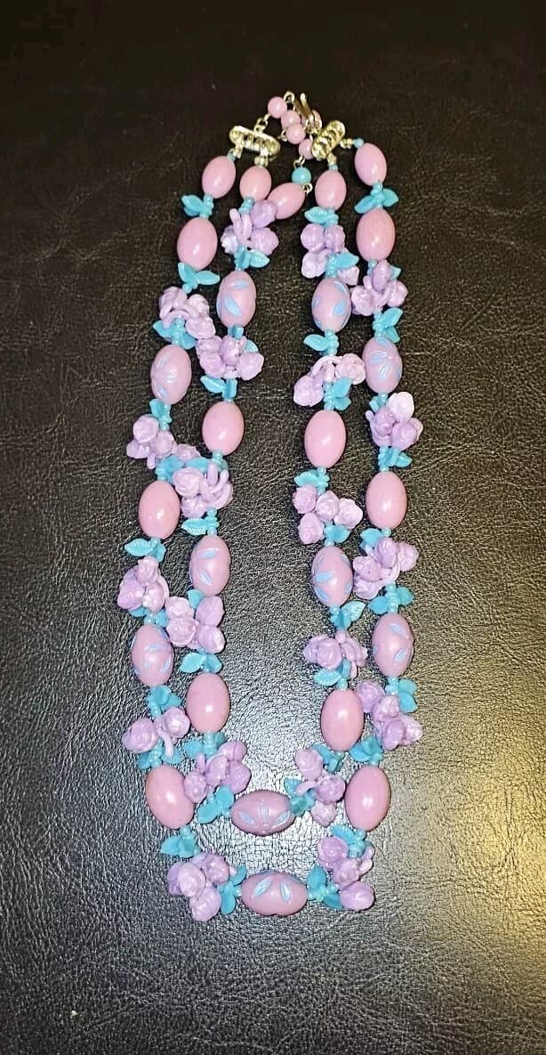 RARE Purple Lilac Flowers Layered 1950's Blue Leaves Plastic Vintage Necklace