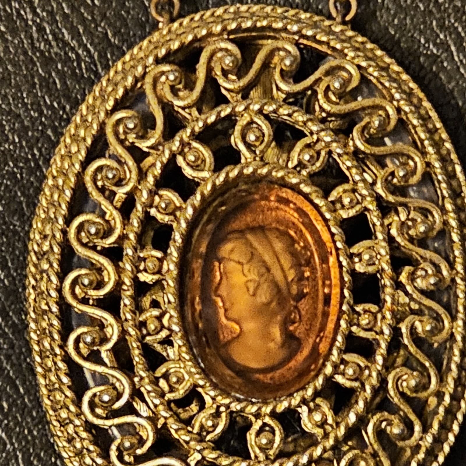 vintage 21" gold locket pendant NECKLACE amber cameo all seeing eye jewelry - Thumbnail 2