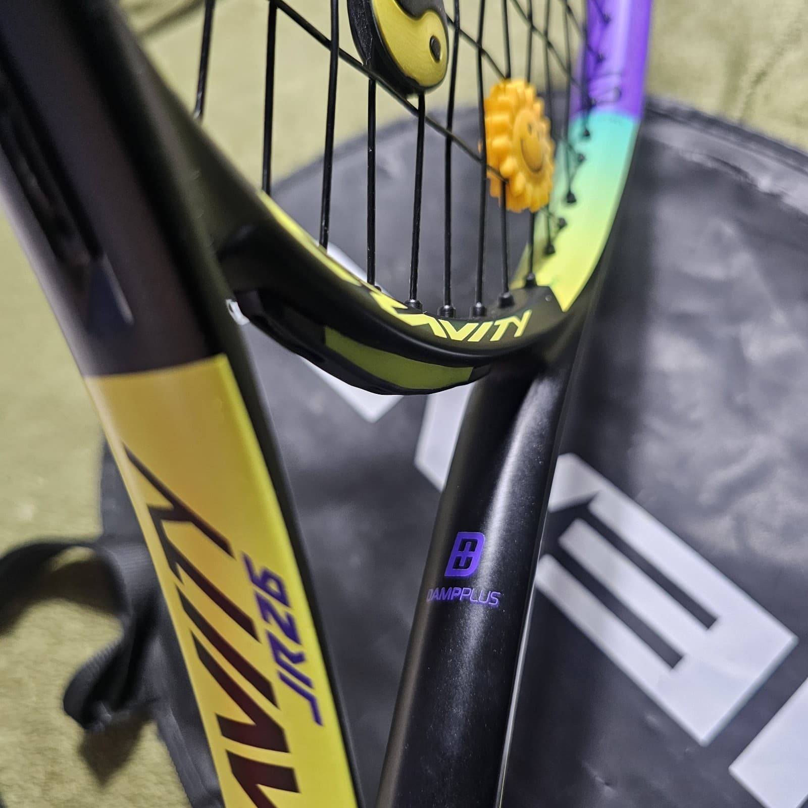 Head Gravity JR 26 Junior Tennis Racquet 26" 100sq Head 8.8oz Dampplus Kids 9-11 - Thumbnail 15
