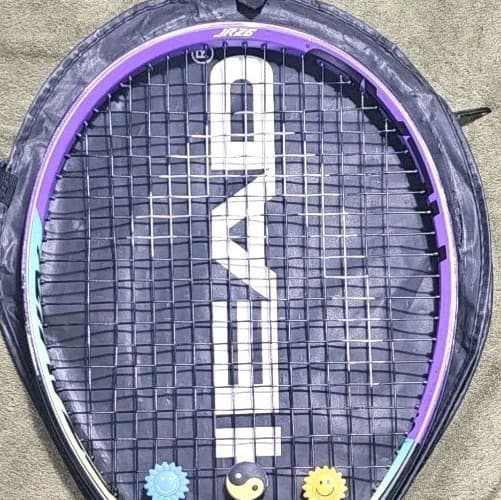 Head Gravity JR 26 Junior Tennis Racquet 26" 100sq Head 8.8oz Dampplus Kids 9-11 - Thumbnail 4