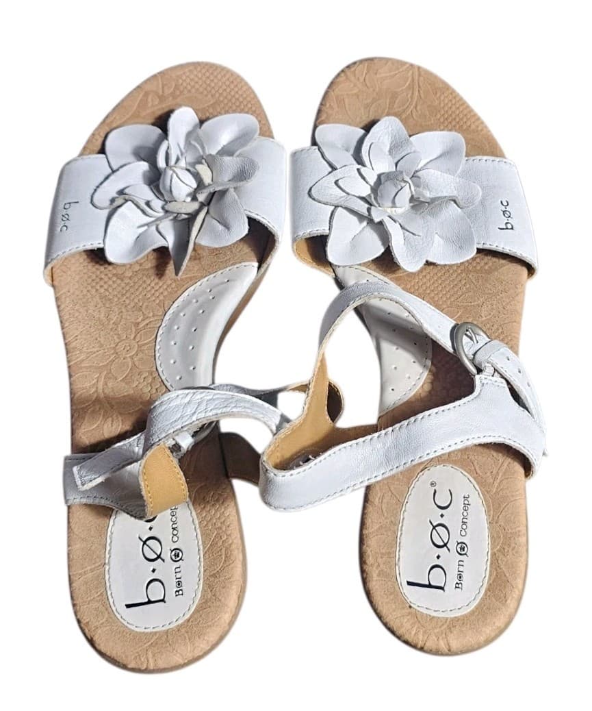 B.O.C. Born Concept Estella White Leather Floral Wedge Sandals Womans Size 10 - Thumbnail 4