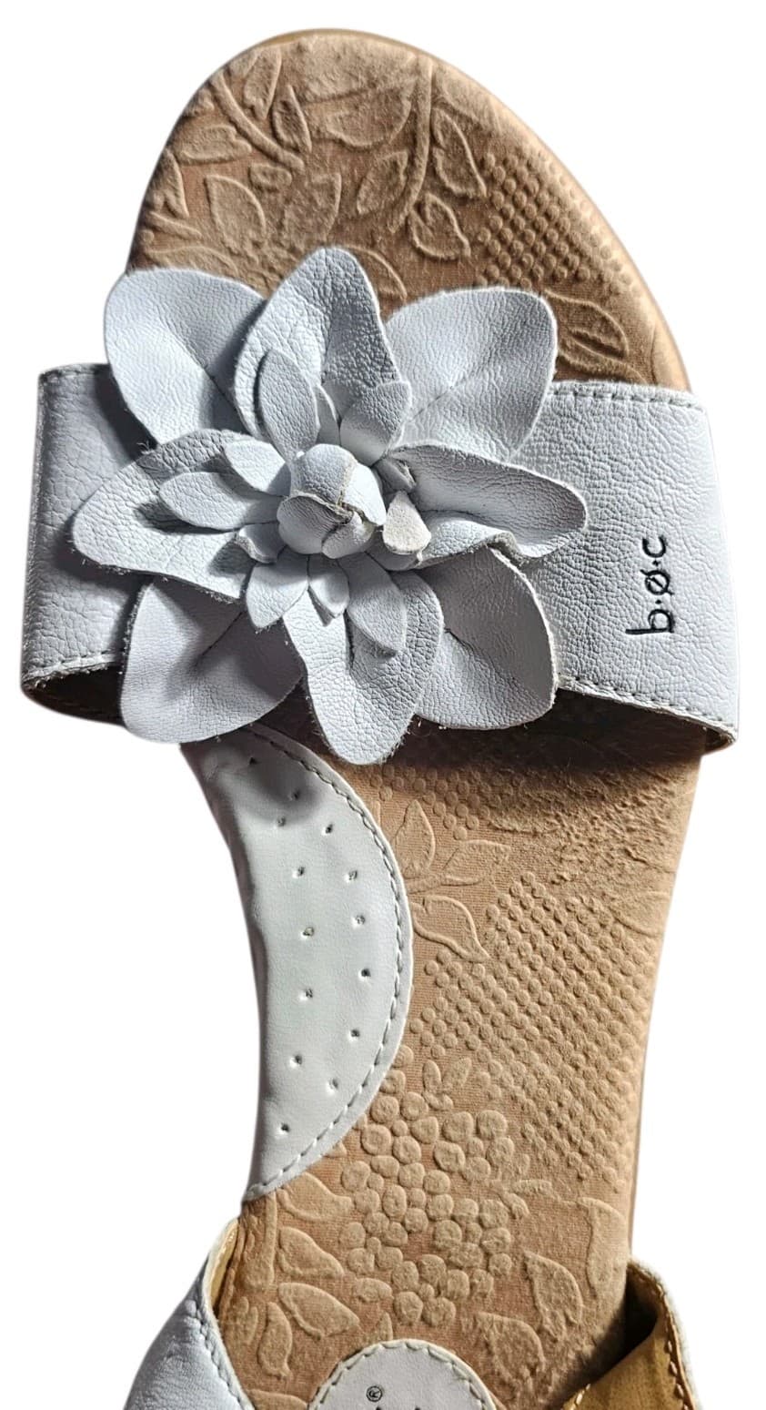 B.O.C. Born Concept Estella White Leather Floral Wedge Sandals Womans Size 10 - Thumbnail 6