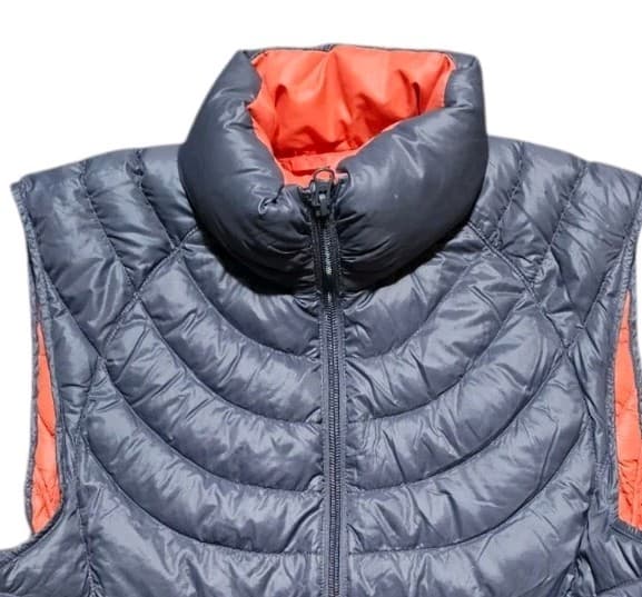 Bernardo Goose Down Vest Womens Medium Sleeveless Full Zip Packable Puffer Gray - Thumbnail 3