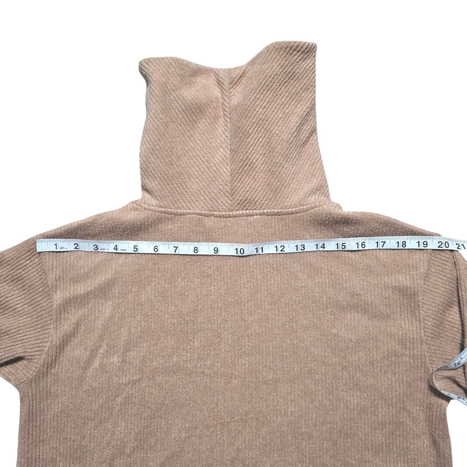 Fred David Long Sleeve Sweater W Cowl Neck & Ribbed Material Size Medium - Thumbnail 9