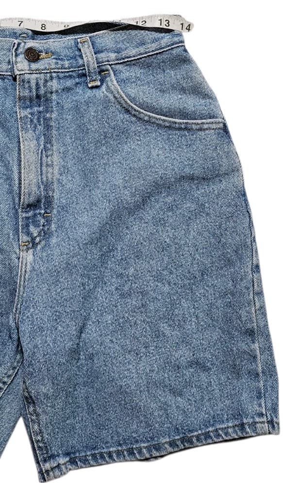 Lee 375-5791 Women's Classic Relaxed Fit Denim Shorts Size 12p Vintage USA - Thumbnail 4