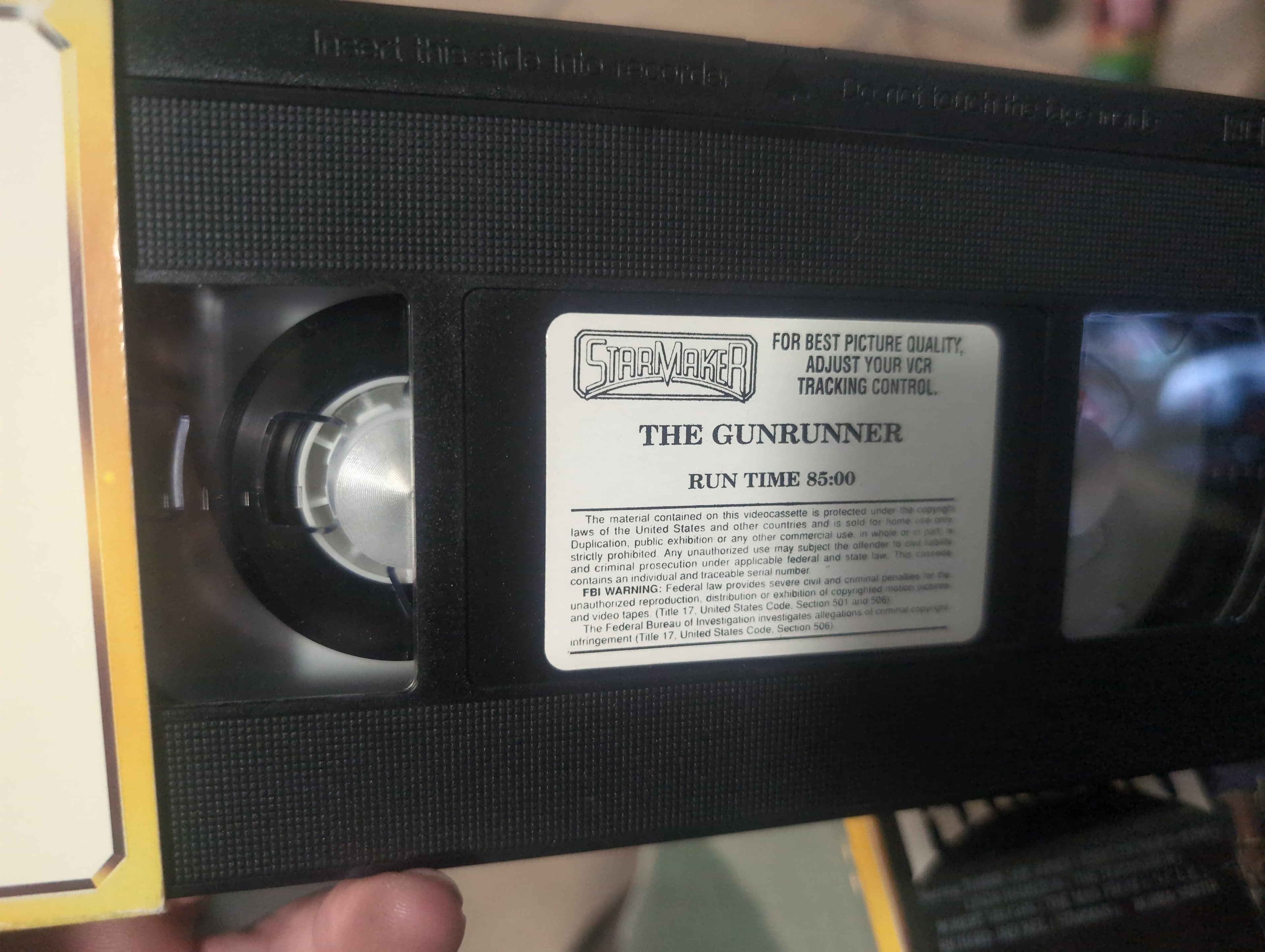 The Gunrunner VHS Kevin Costner - Thumbnail 3