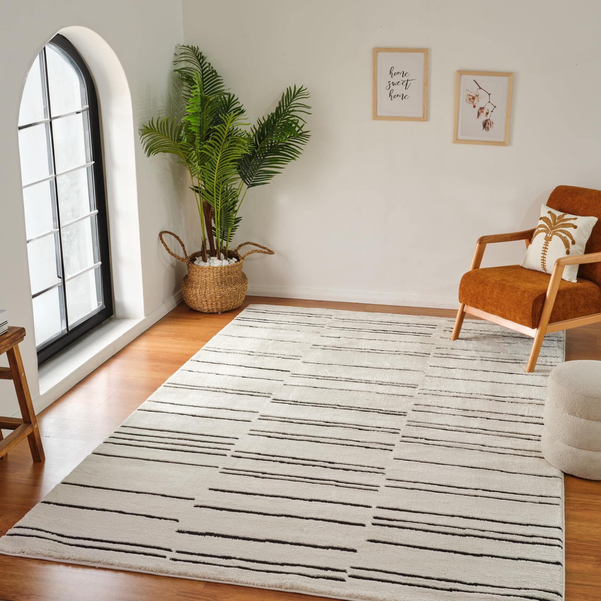 RUG BRANCH Domus 4'x6' Area Rug 3'11" x 5'7" Cream Black - Thumbnail 4