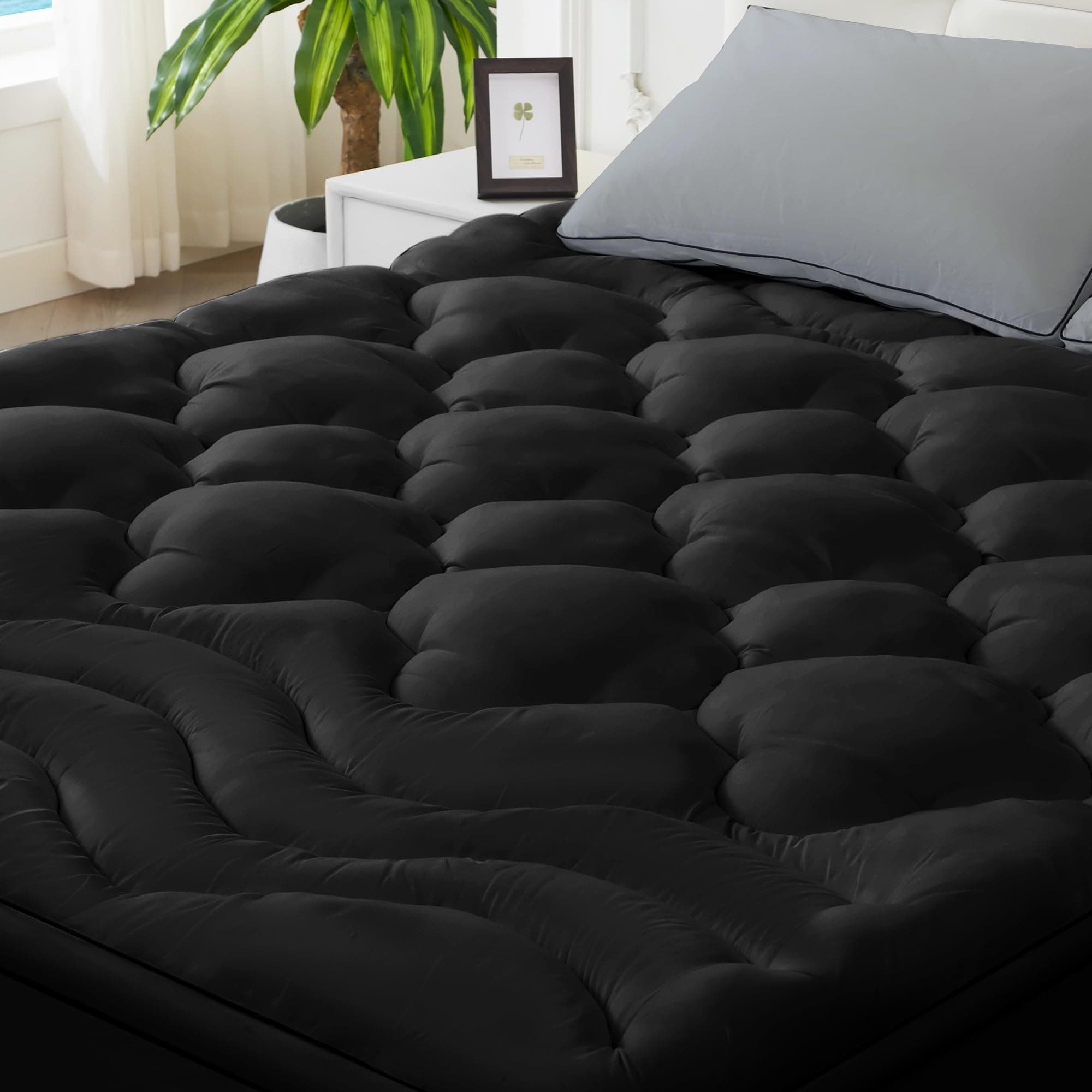 BDEUS King Mattress Pad Topper 21" Deep Pocket 1450GSM Four Leaf Clover Black