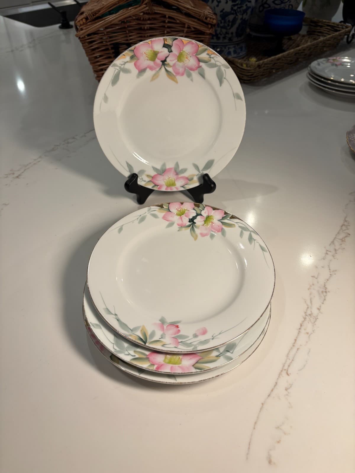 Noritake Mayfair 6109 Bread Butter Dessert Plates Set of 4