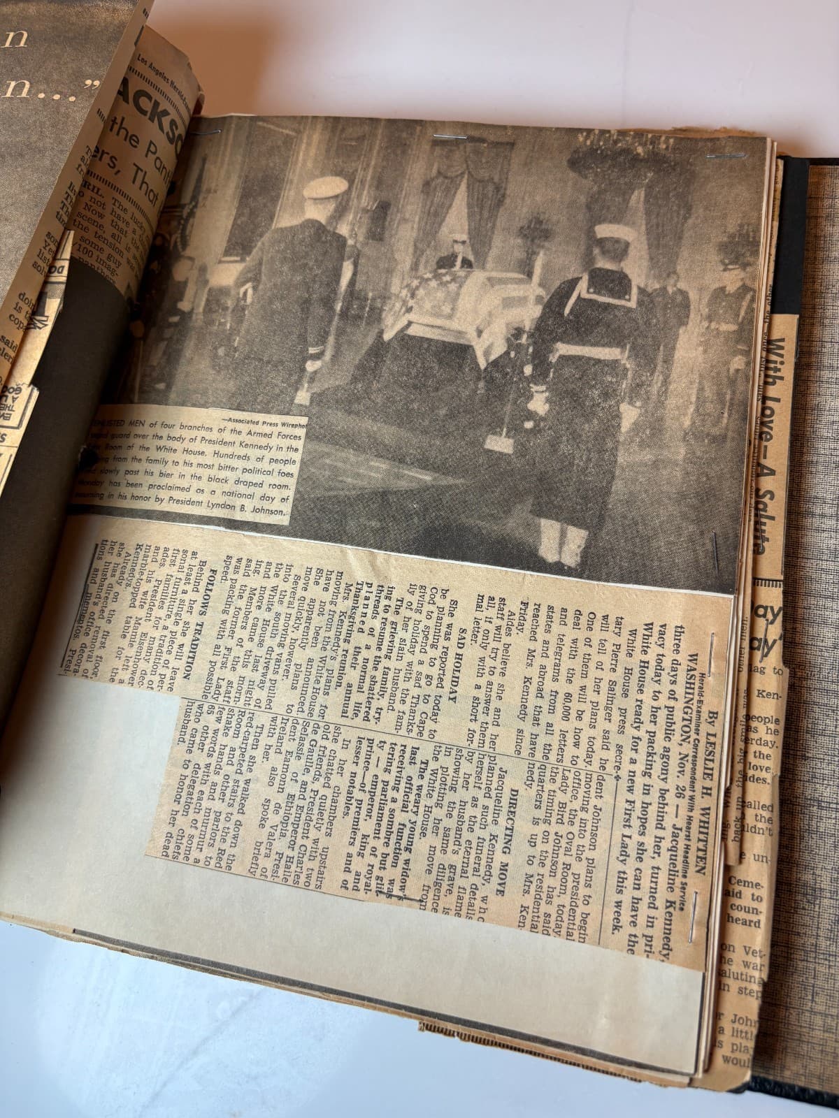 1963 JFK Kennedy Assassination Archive Scrapbook 60+ Pg LIFE Magazine Newspapers - Thumbnail 10