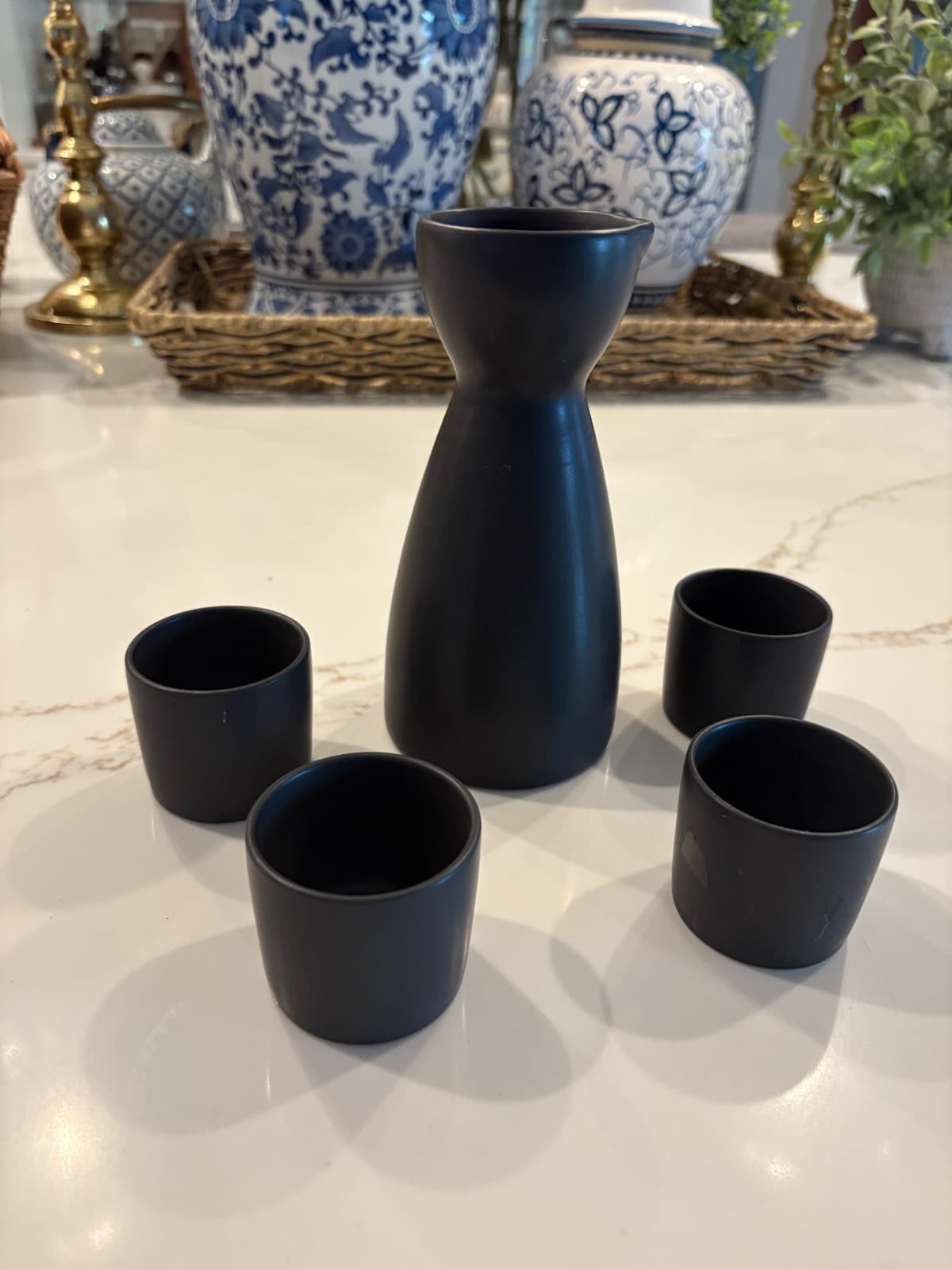 OGGI Matte Black Ceramic Sake Set Carafe & 4 Cups Japanese Style Barware