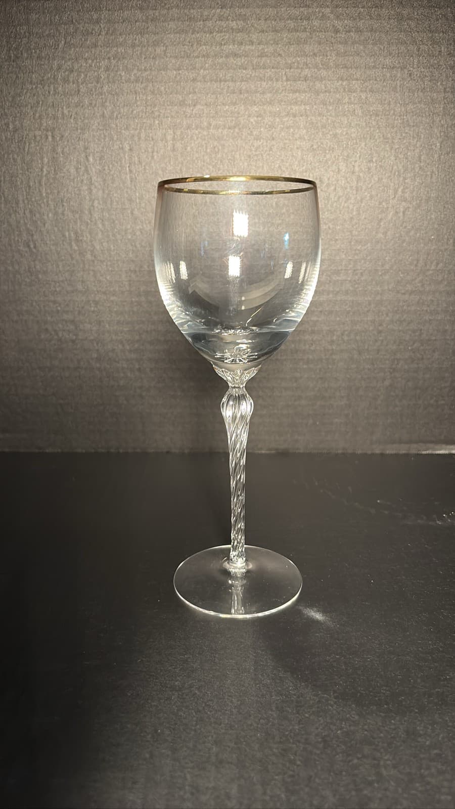 Lenox Monroe Crystal Wine Glass Gold Rim Twisted Stem 7 5/8