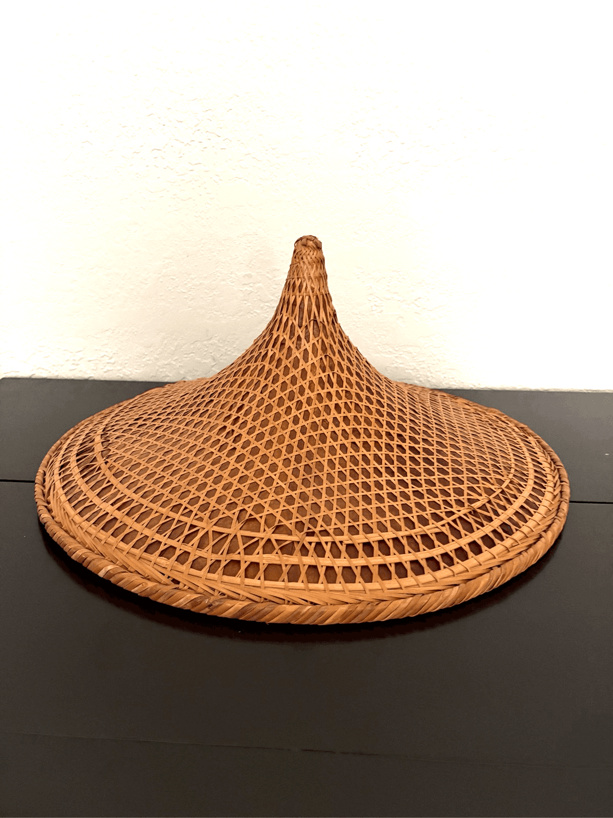 19" Vintage Asian Woven Bamboo Rattan Conical Hat Rice Paddy Farmer Sun Shade - Thumbnail 2