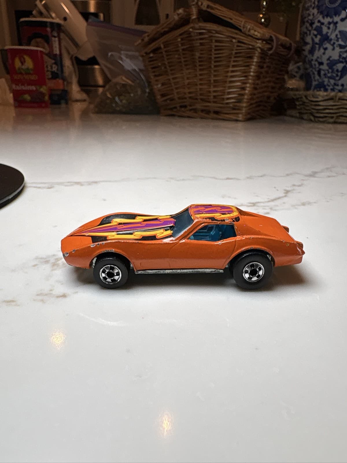 1975 Mattel Wheels Chevy Corvette Stingray Orange Diecast Car Blackwall - Thumbnail 4