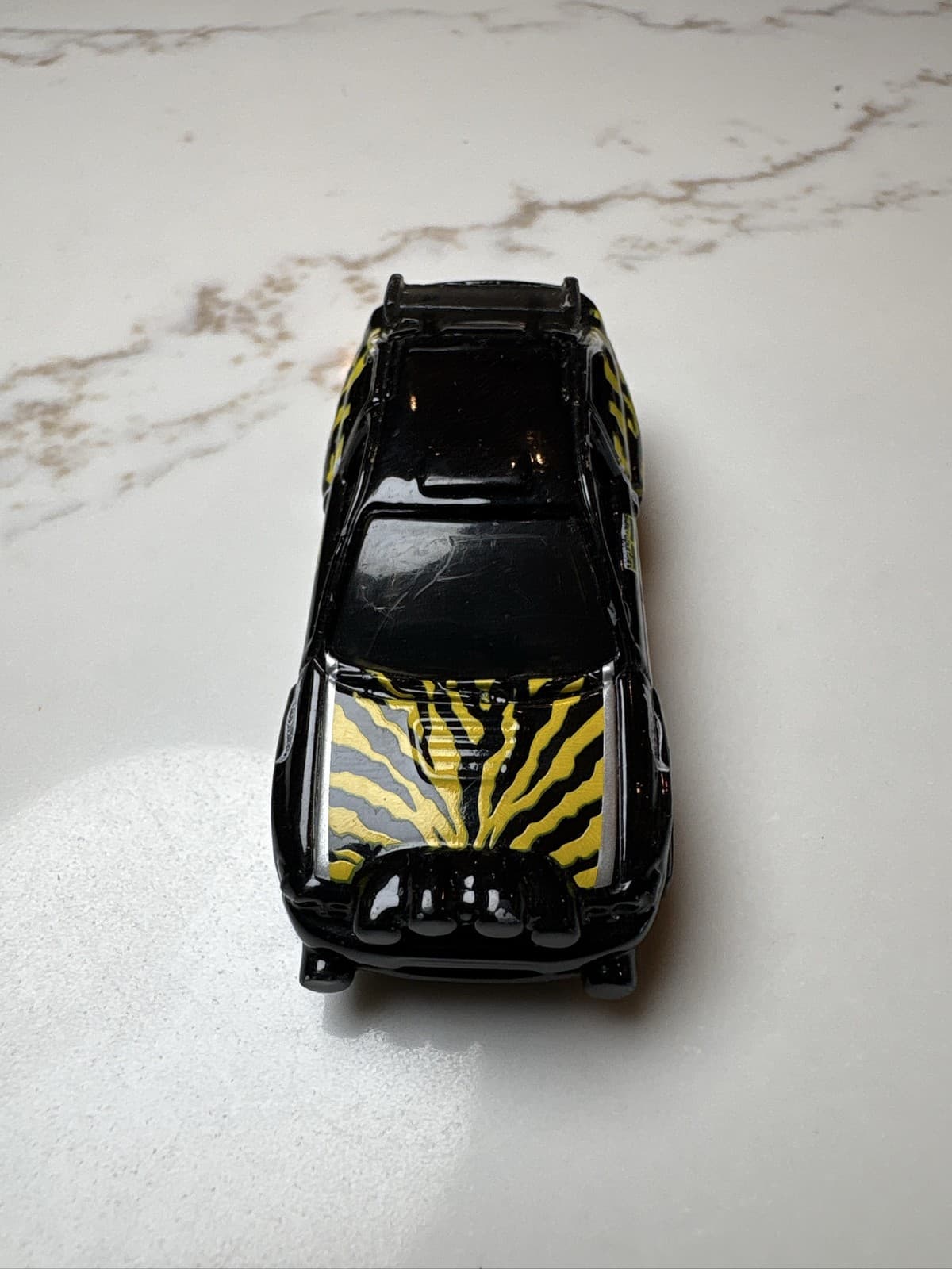 2019 Ford Escort Rally Racing Series Black Yellow Tiger Stripe 32 - Thumbnail 2
