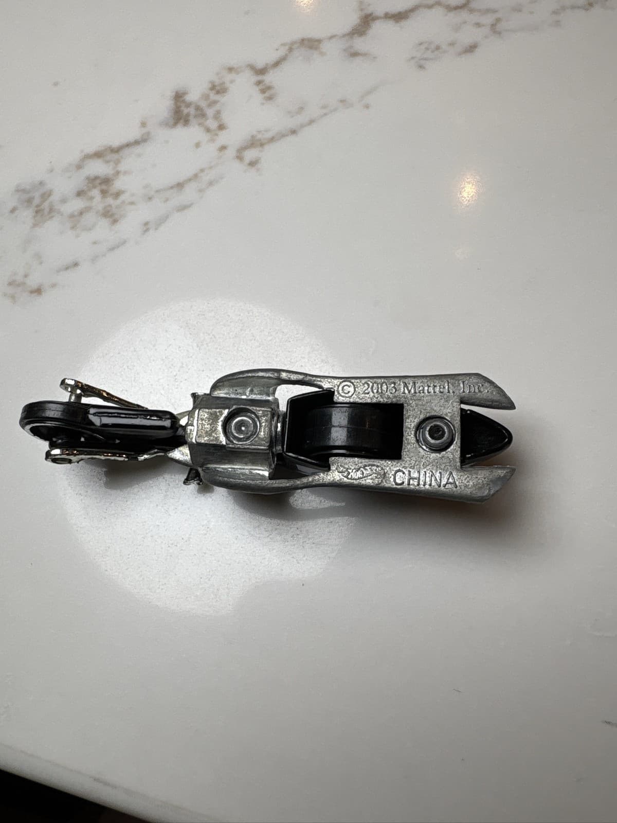 Wheels Pit Cruiser Police Motorcycle HW07 Black 1:64 Diecast Bike - Thumbnail 4