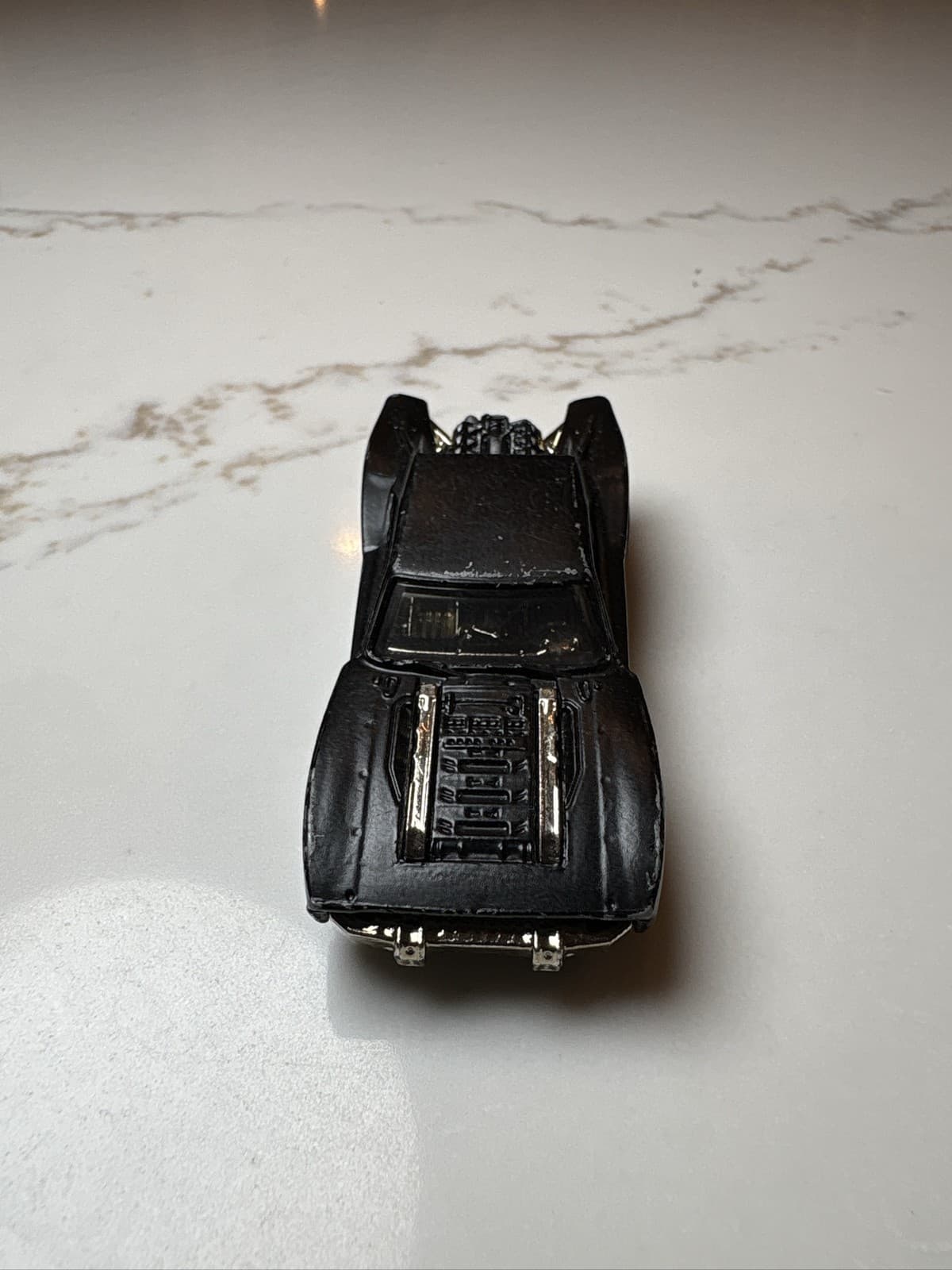 Batman Batmobile 2021 GRX23 1:64 Diecast Car First Appearance - Thumbnail 2