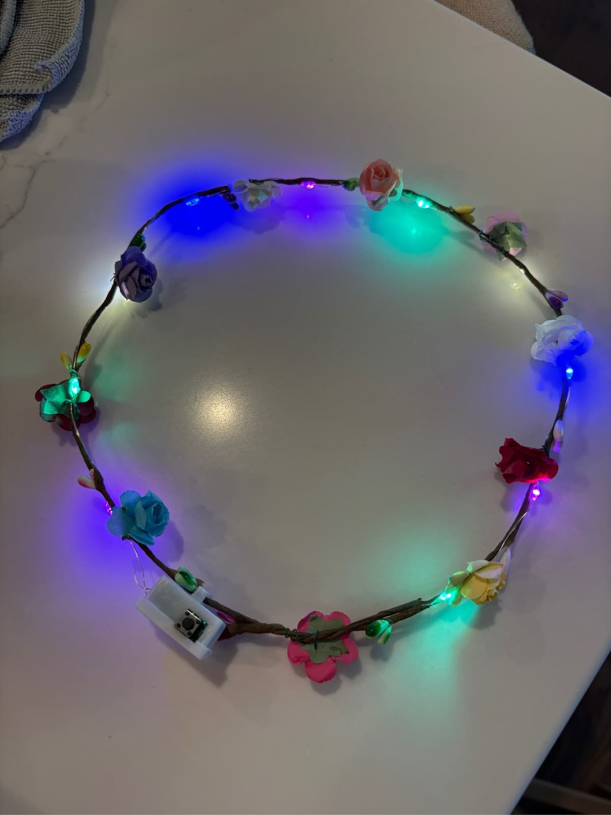 21 piece LED Flower Crown Headband Floral Hair Accessory Glow Party - Thumbnail 2