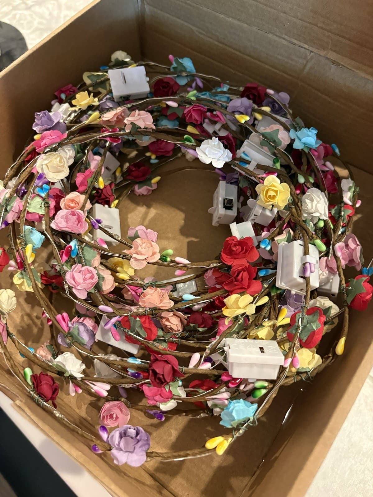 21 piece LED Flower Crown Headband Floral Hair Accessory Glow Party - Thumbnail 3