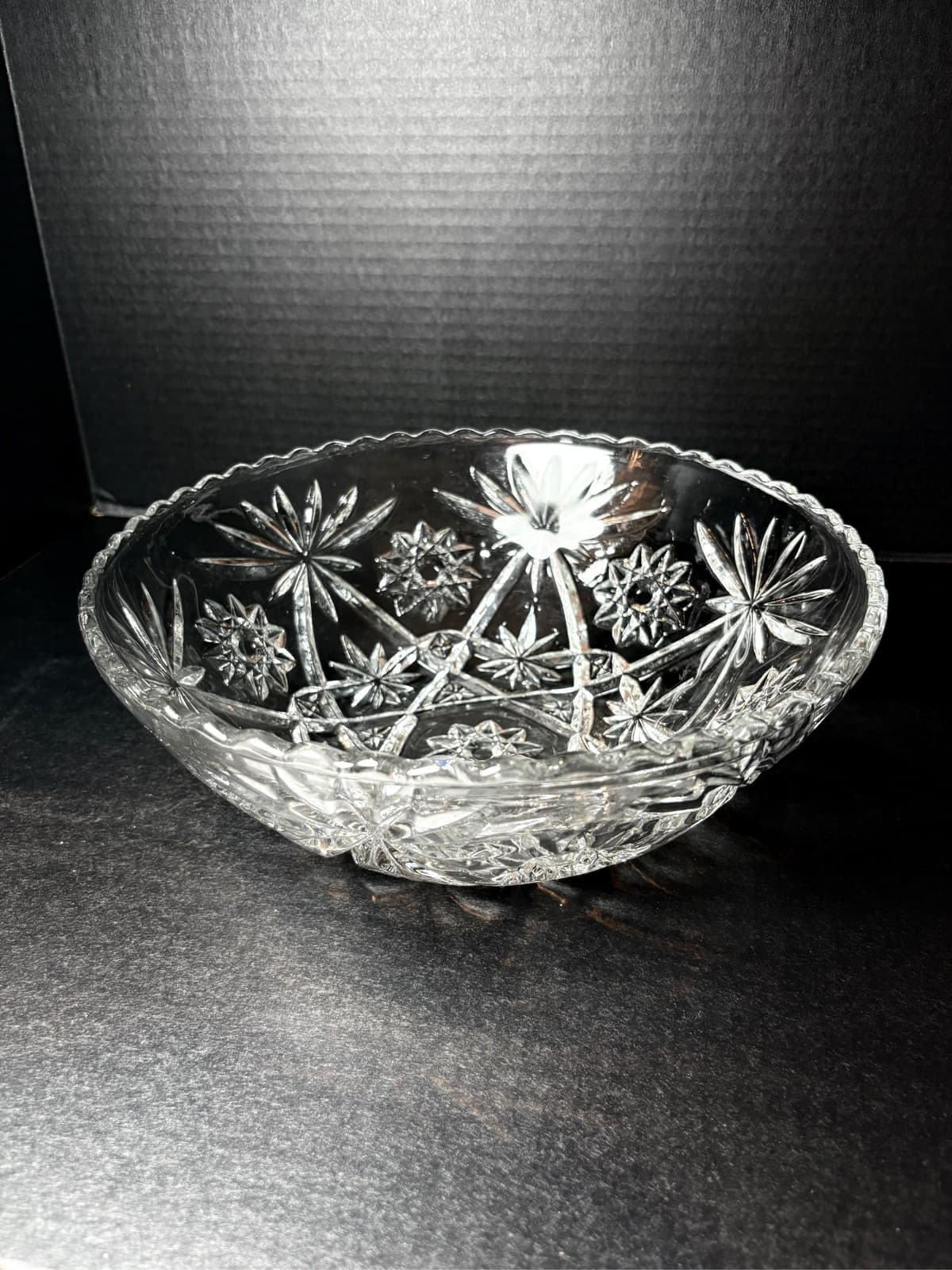 Anchor Hocking Early American Prescut EAPC Star of David Glass Bowl - Thumbnail 2