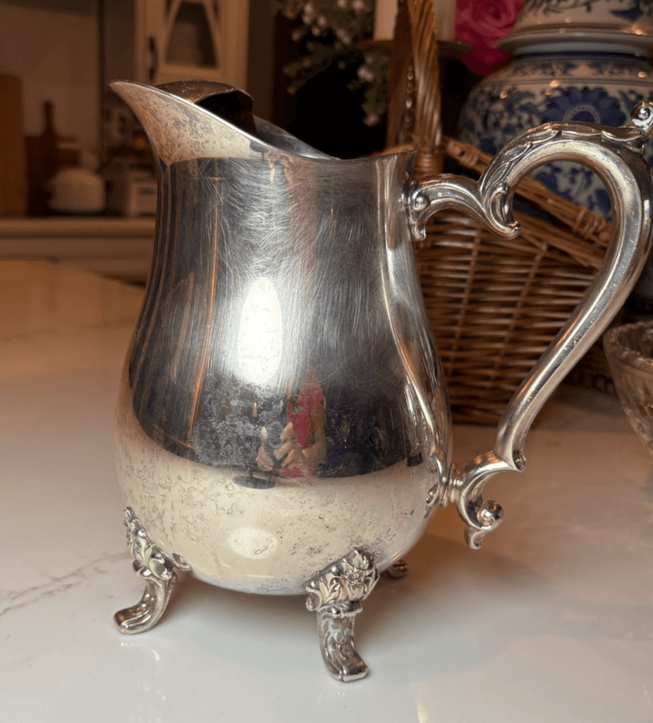 Oneida Silver Plated Water Pitcher Footed Ornate Scroll Handle With Ice Lip