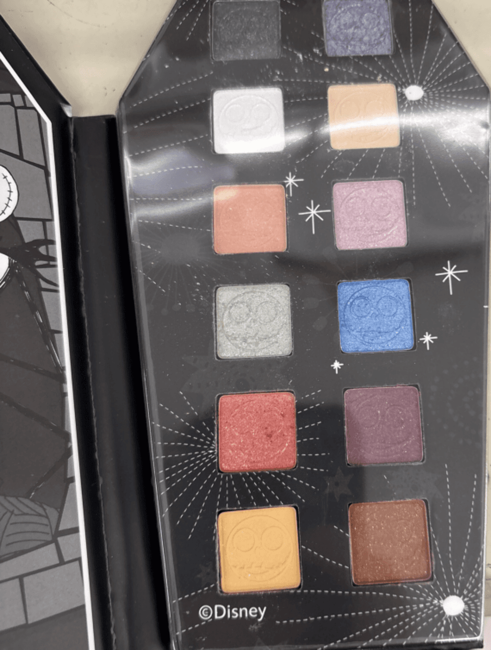 Disney The Nightmare Before Christmas eyeshadow palette 12 shades - Thumbnail 2