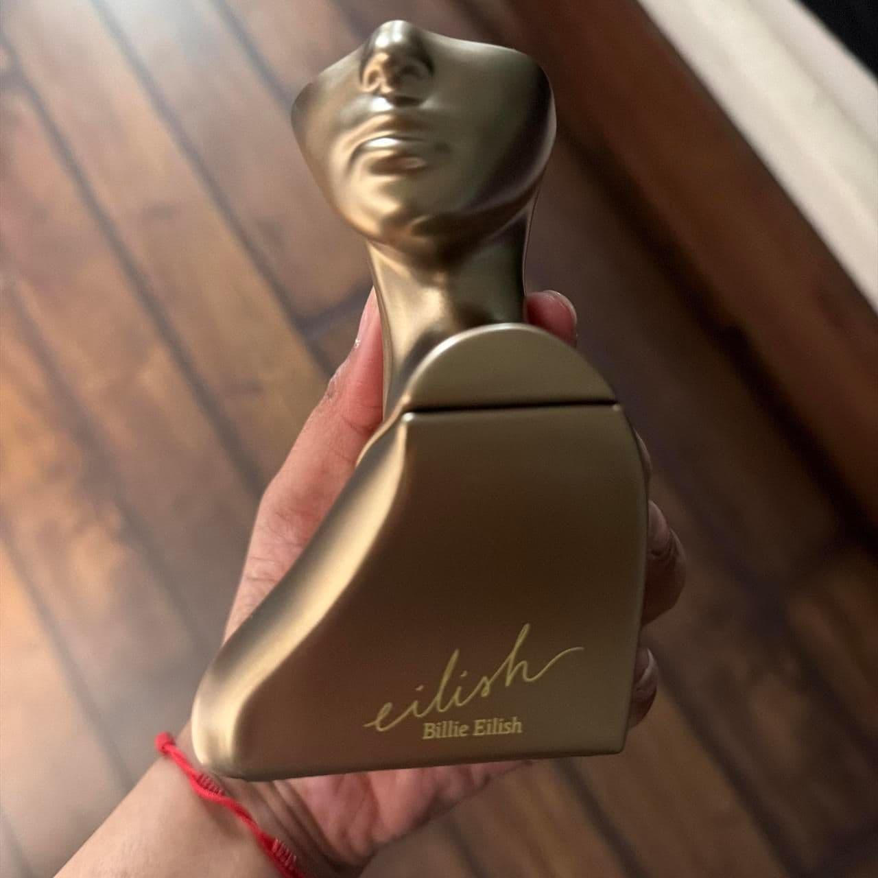 Billie Eilish Fragrance - Thumbnail 3