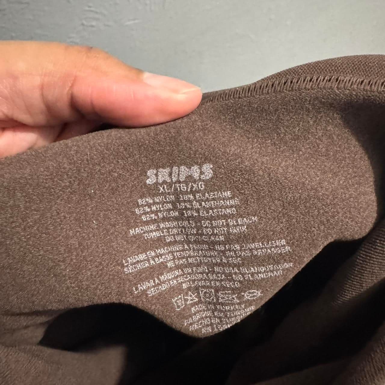 Skims Women's Shapewear - Thumbnail 3
