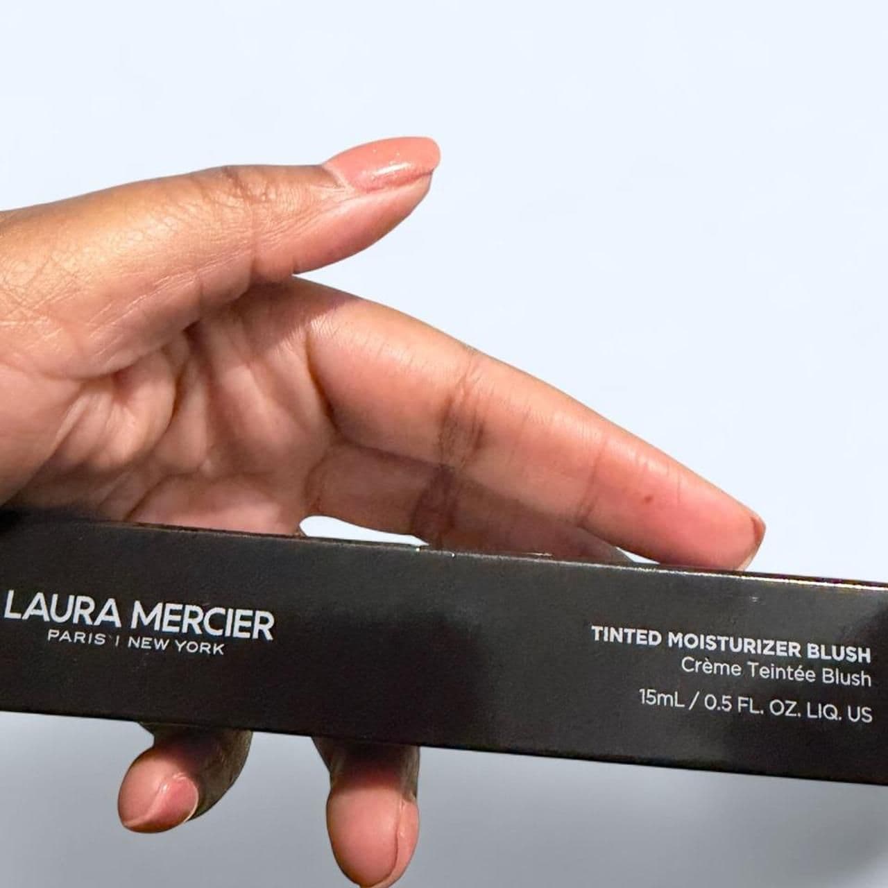 Laura-mercier Pink and Black Makeup - Thumbnail 2