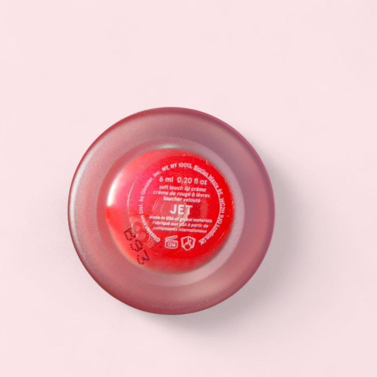 Glossier Pink and White Makeup - Thumbnail 3
