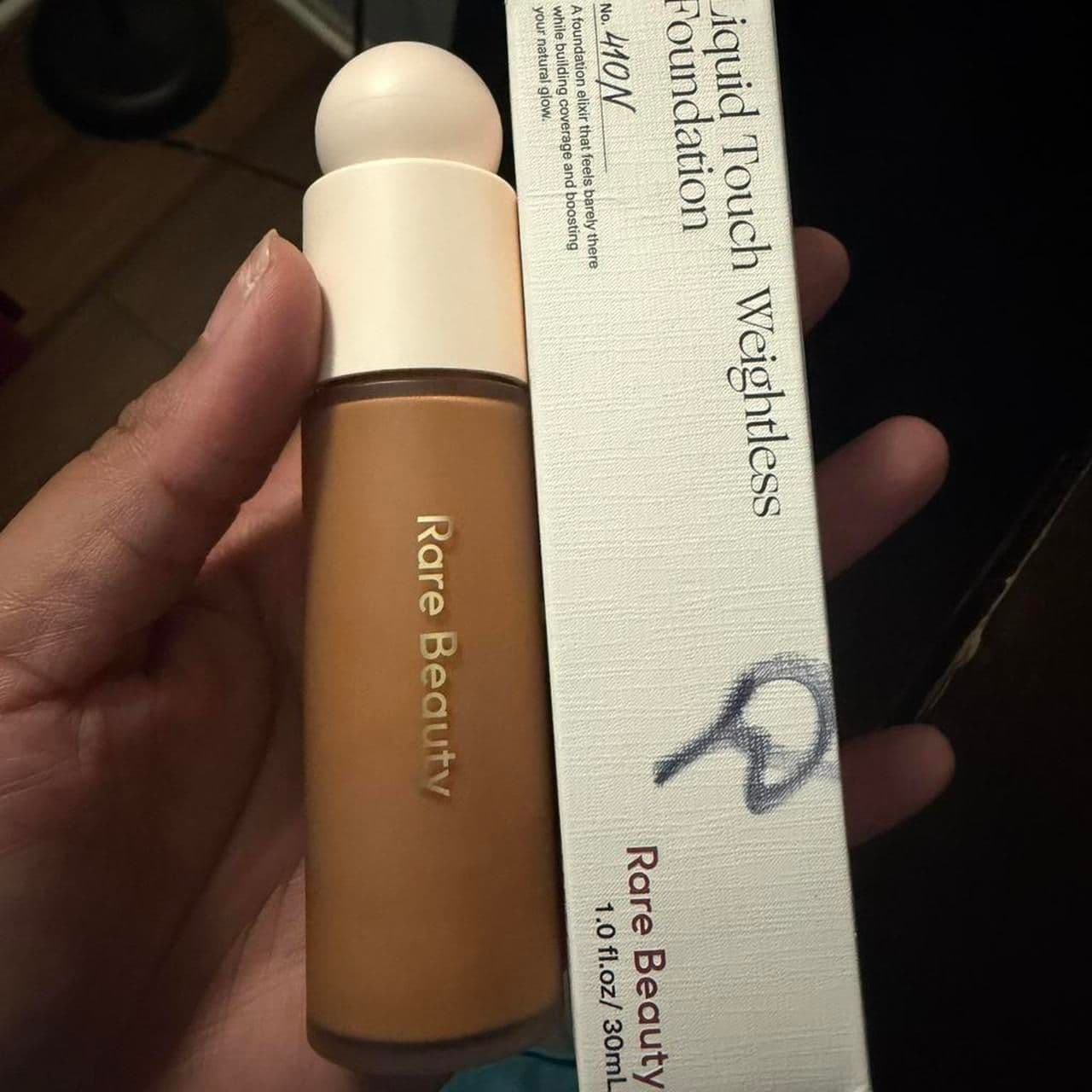 Rare-beauty White and Gold Makeup - Thumbnail 3
