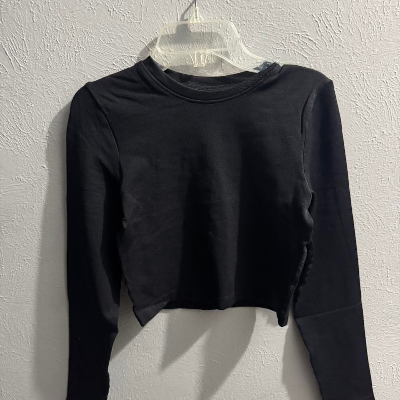 OQQ Women's Black Shirt
