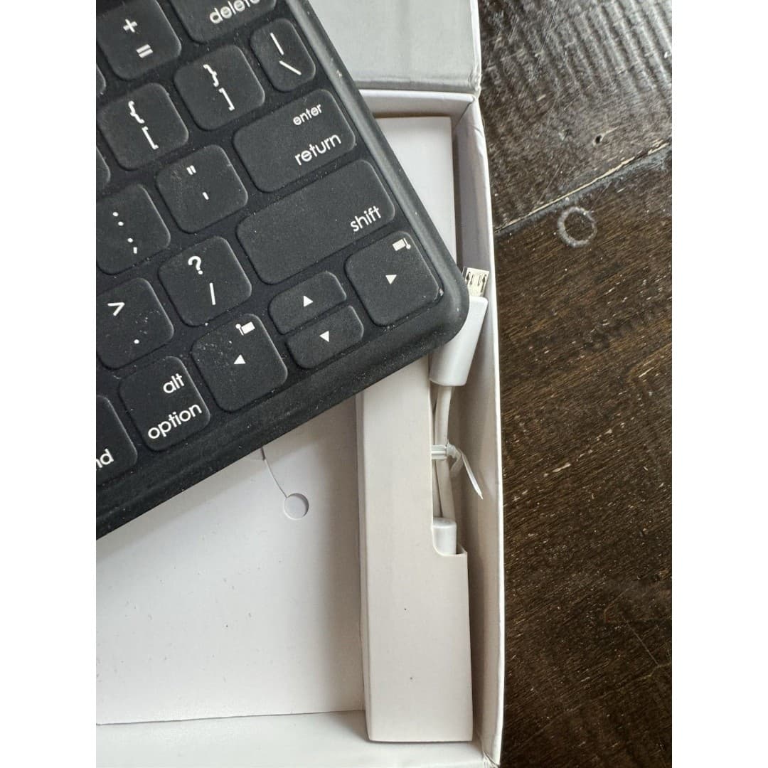 Logitech Keys-to-Go Portable Wireless Keyboard for Apple - 920-008536 - Thumbnail 4