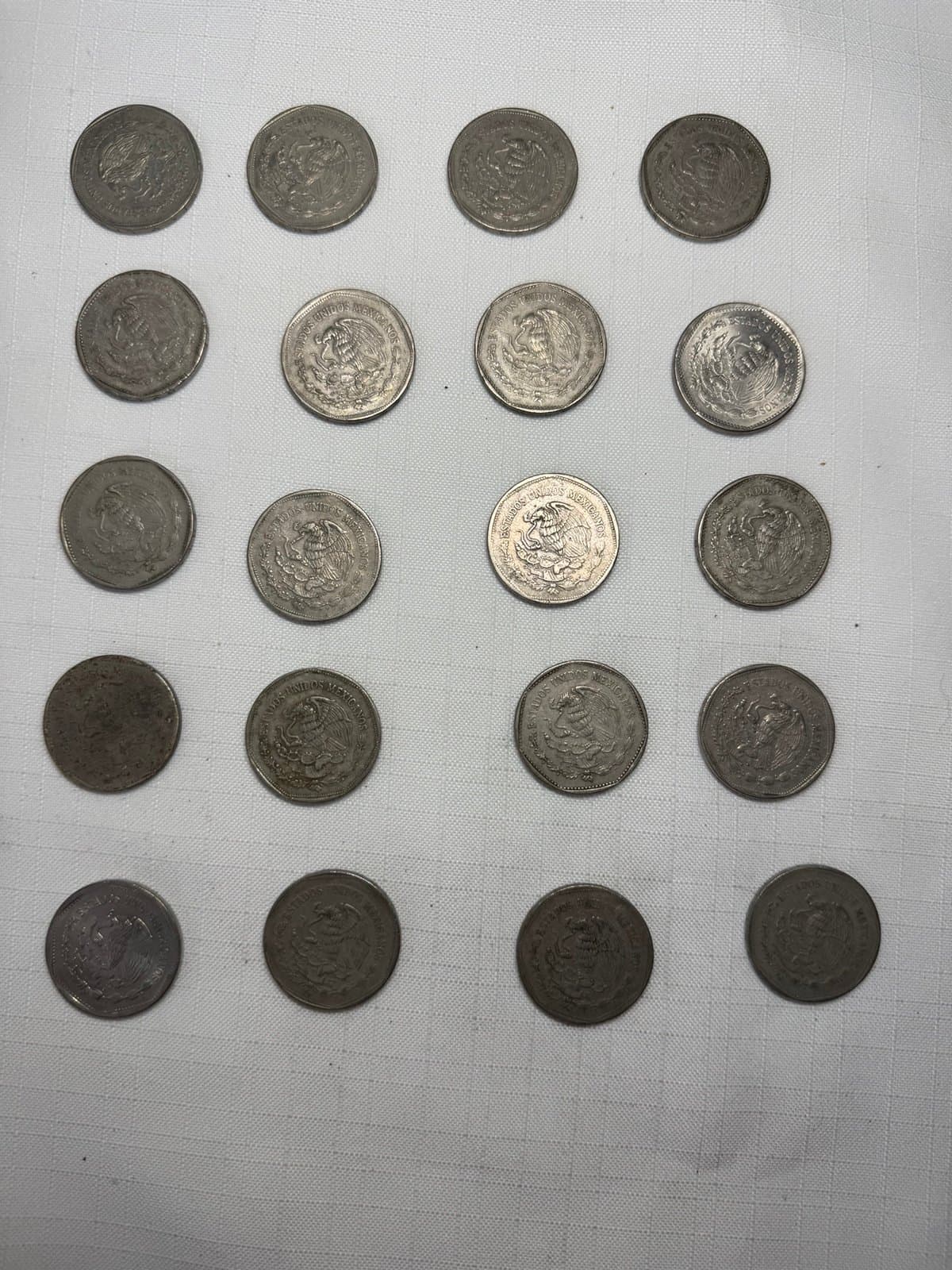 5 pesos México , mixed years lot of 20 coins - Thumbnail 2