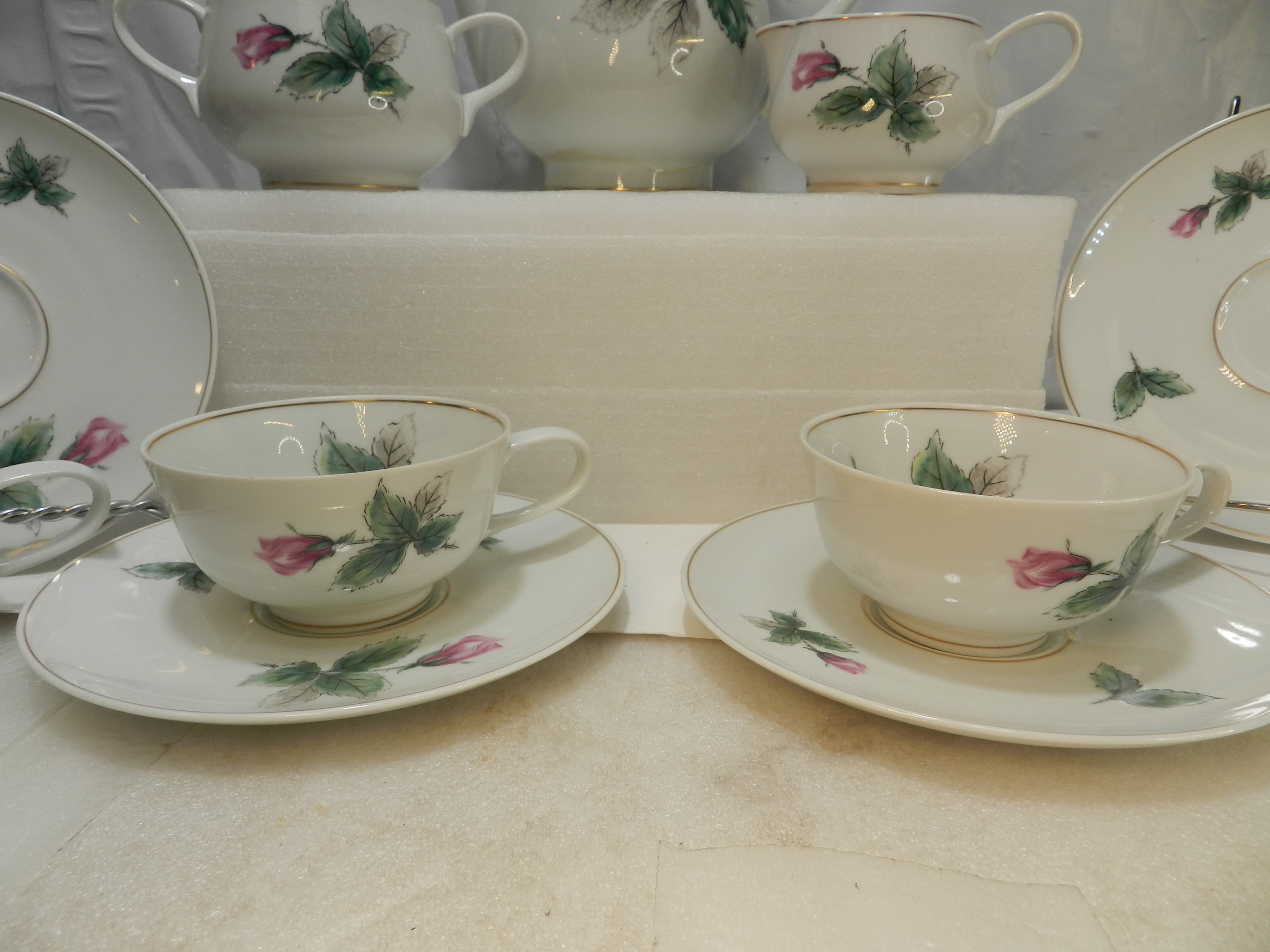 Rosenthal Victorian Rose Pattern Tea Pitcher Cream Sugar & Cups/Saucer Set P83J - Thumbnail 7