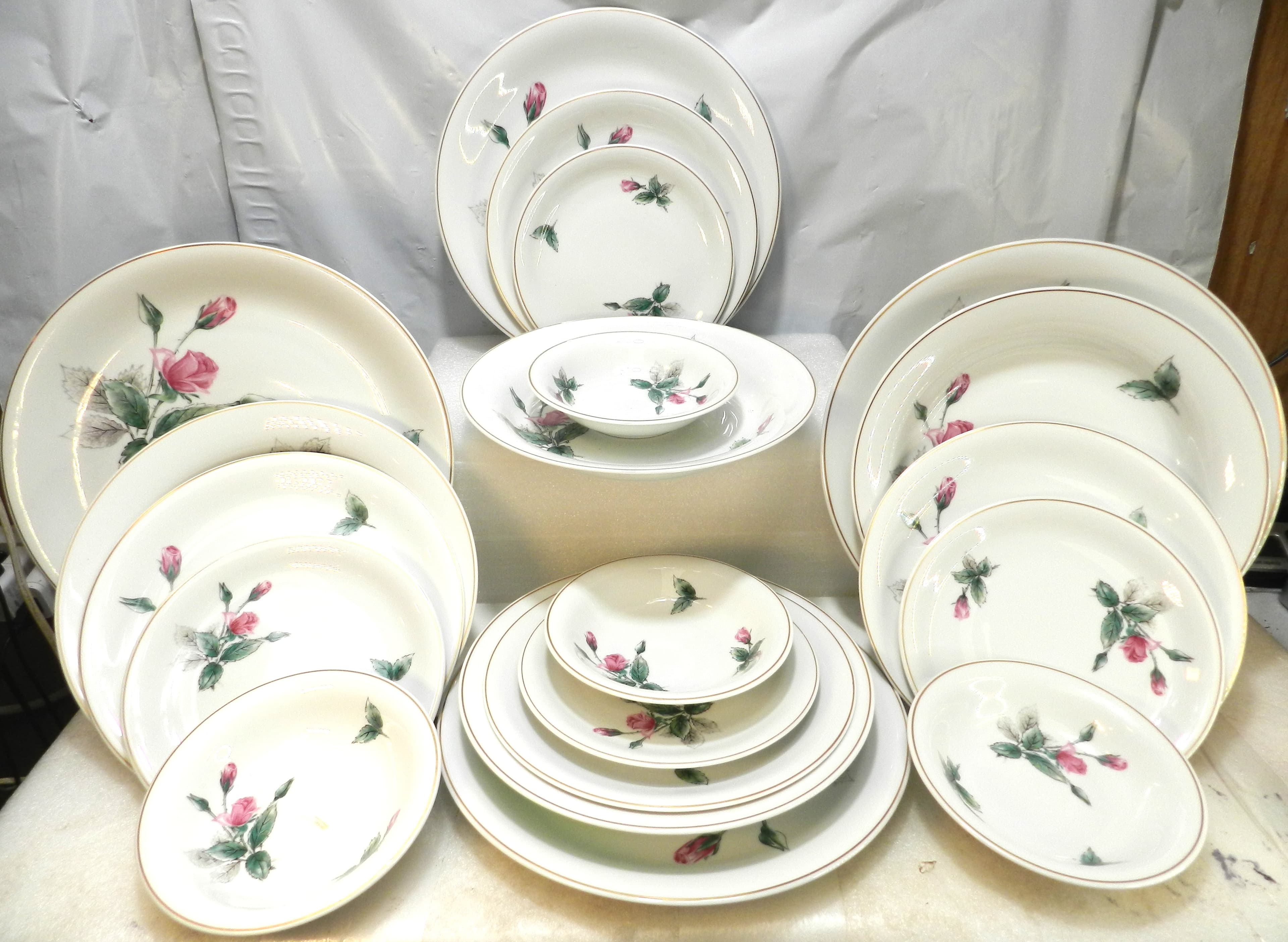 20Pc Rosenthal Continental Victorian Rose Dinner Ware China Gold Rim Rose (P84J)