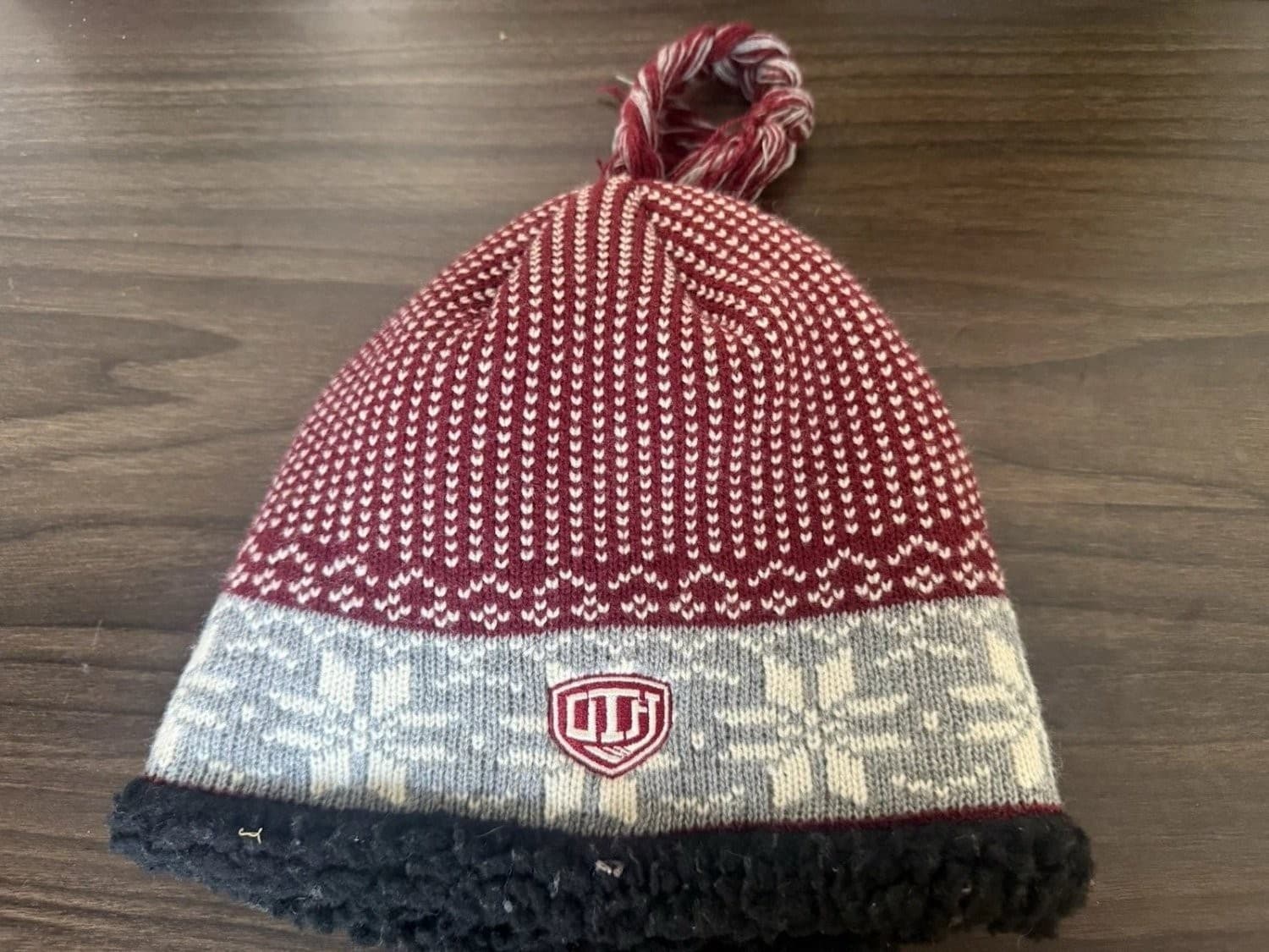 NHL Detroit Red Wings Knit Beanie Hat Unisex OS Burgundy Embroidered Shield Logo - Thumbnail 2