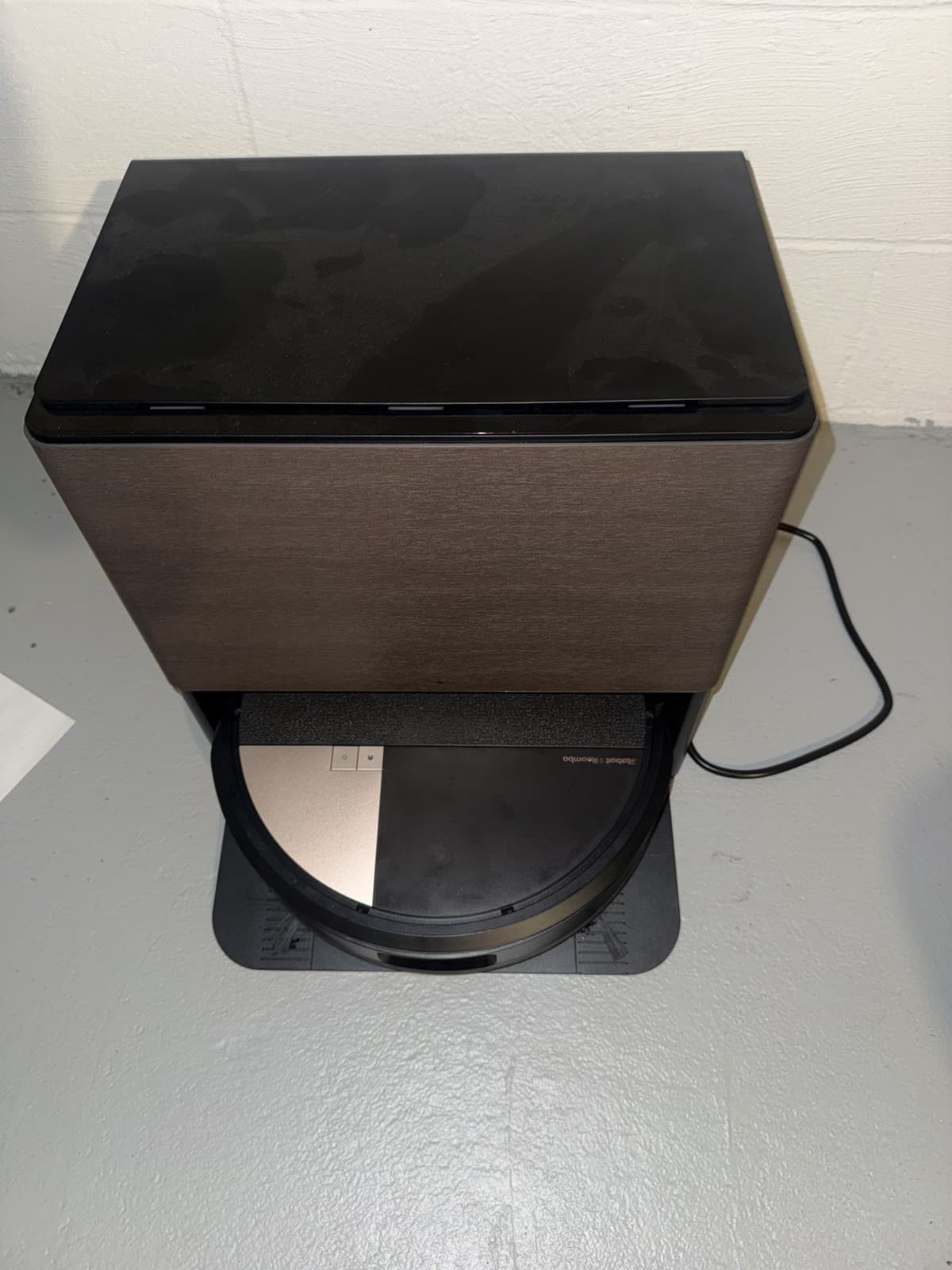 iRobot Roomba Max 705 Combo + AutoWash Dock - Not Working Please READ - Thumbnail 3