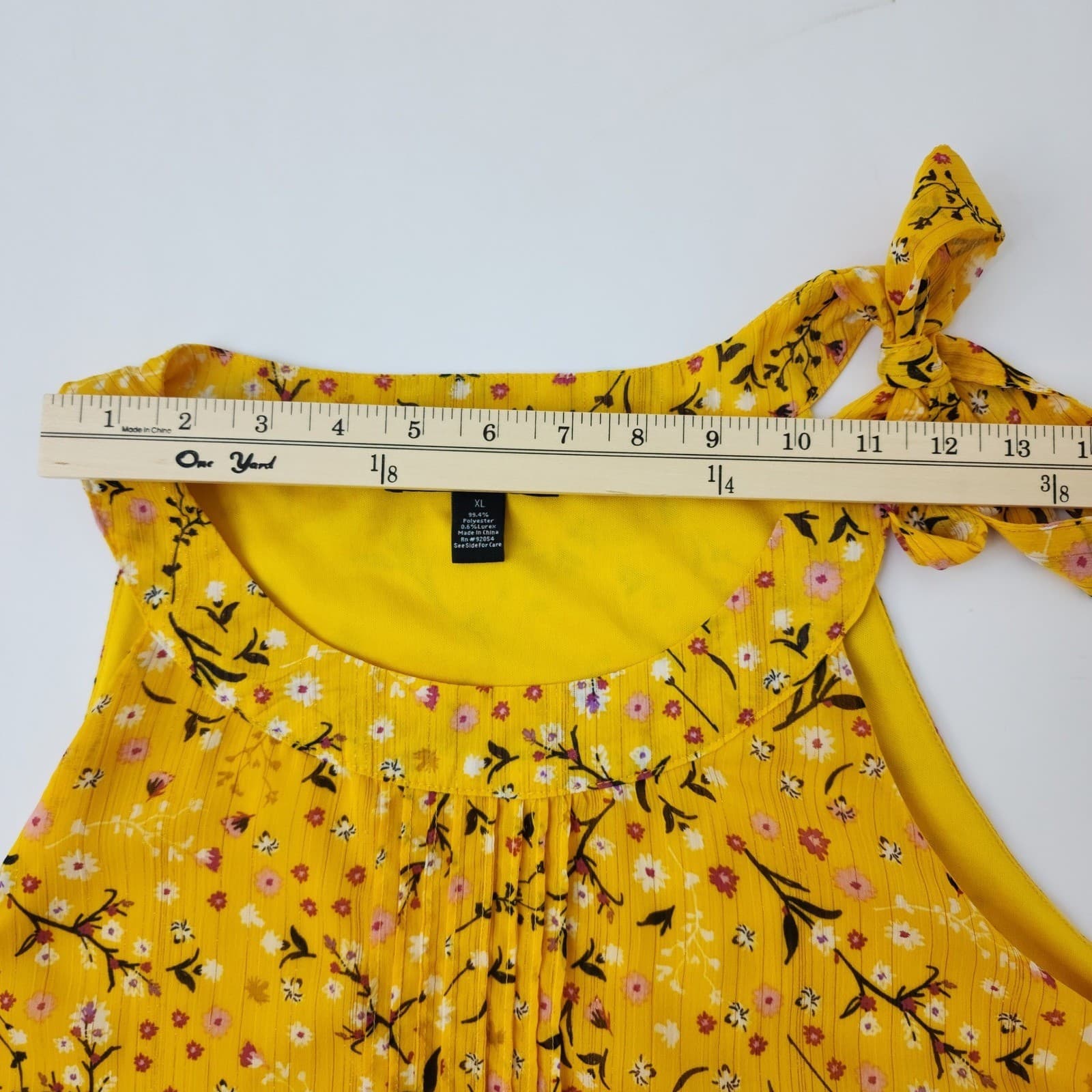 A Love Story Yellow Floral Halter Top XL Pleated Tie Shoulder Lurex Shimmer - Thumbnail 4