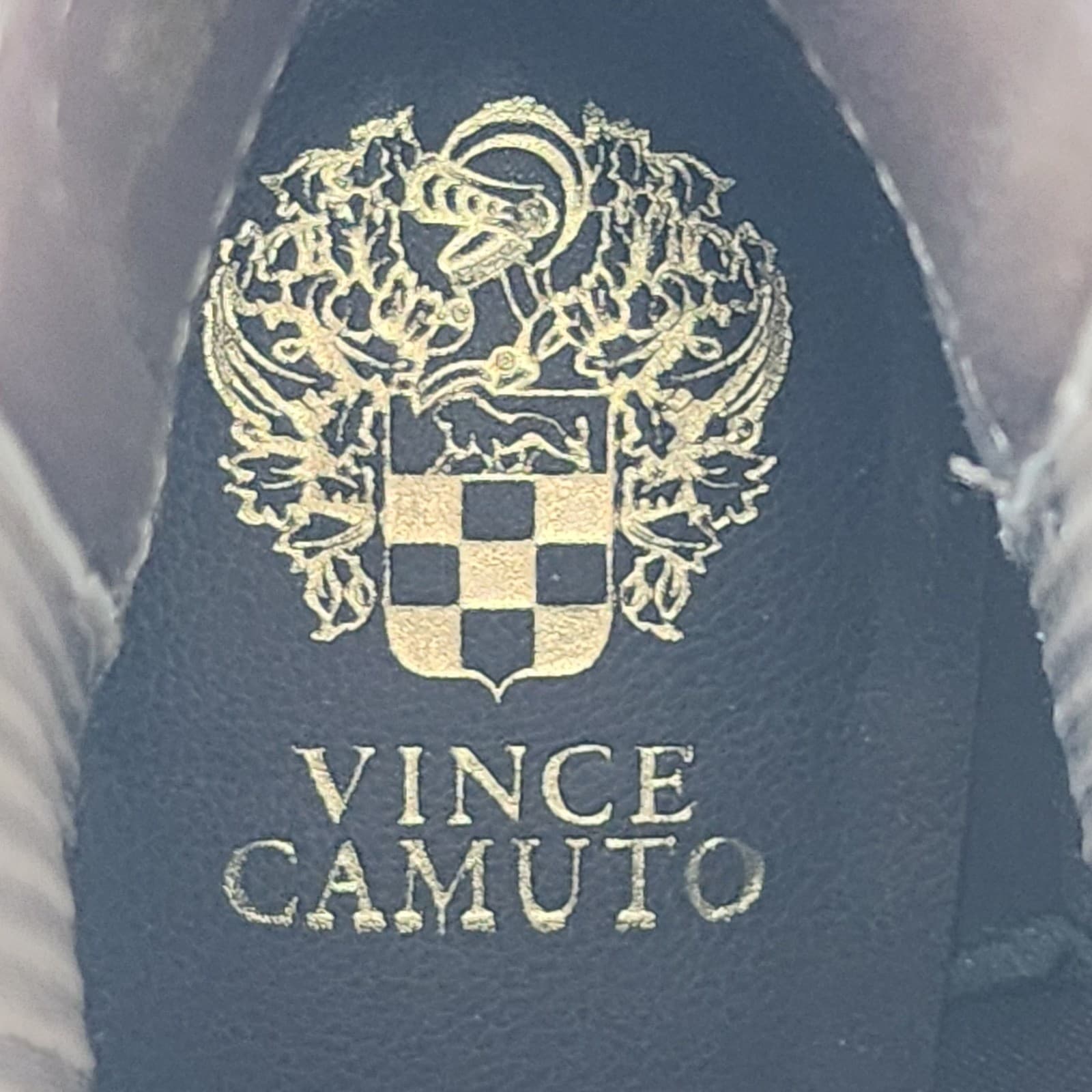 Vince Camuto Jentilliy Brown Croc Embossed Leather Ankle Boots Chain Detail 6M - Thumbnail 4