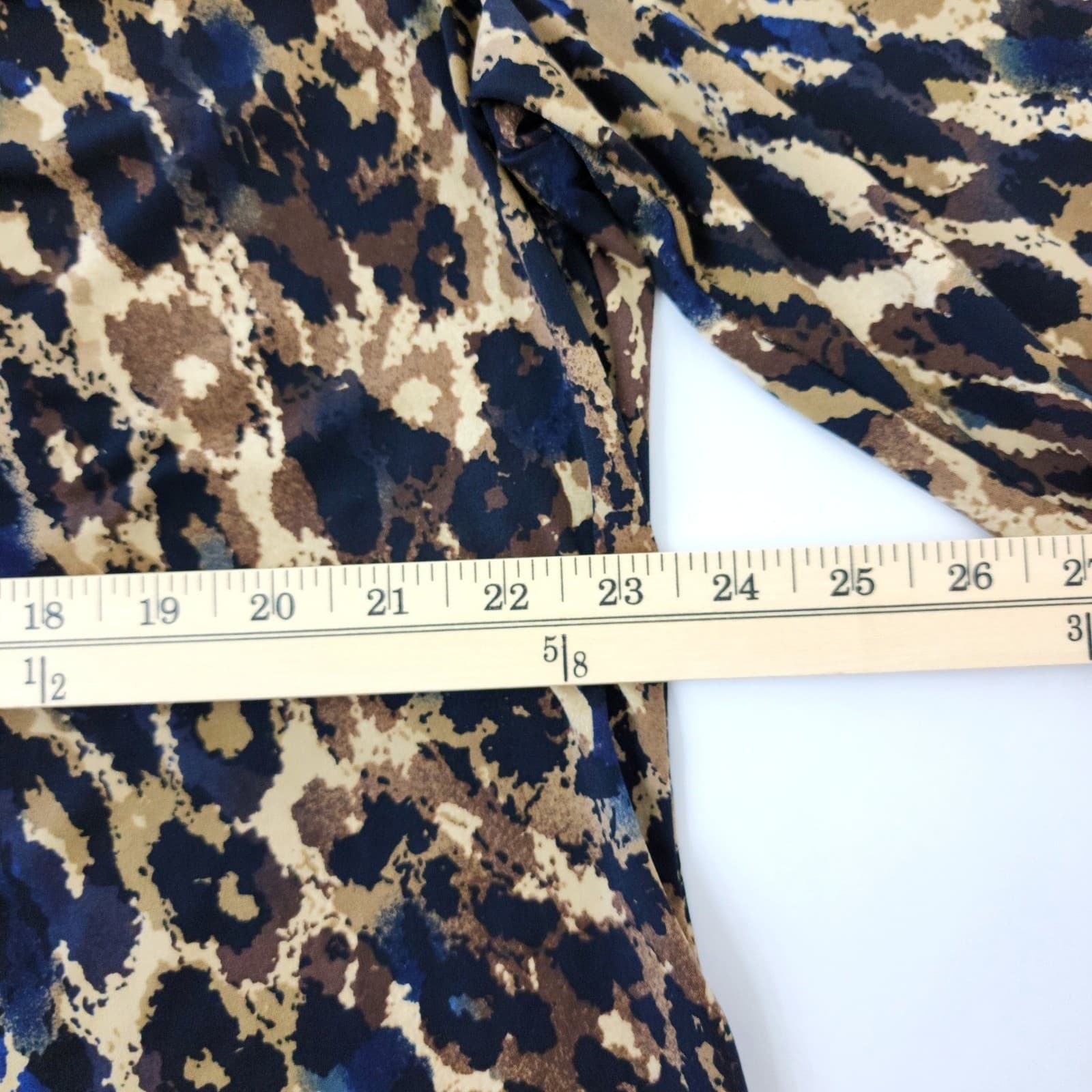 Liz Claiborne Woman 3X Leopard Animal Print V-Neck 3/4 Sleeve Knit Top Brown - Thumbnail 3