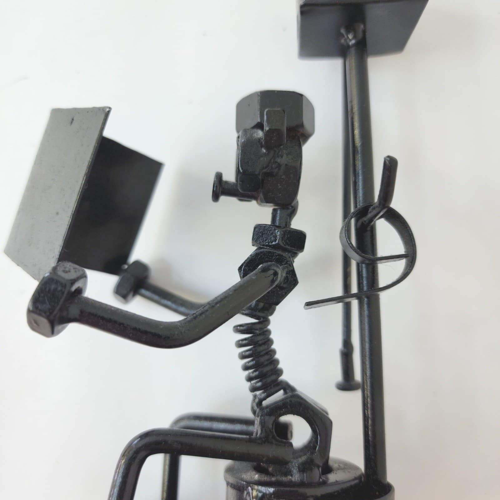 Handmade Metal Nut and Bolt Sculpture Man on Toilet Reading Figurine Pen Holder - Thumbnail 3