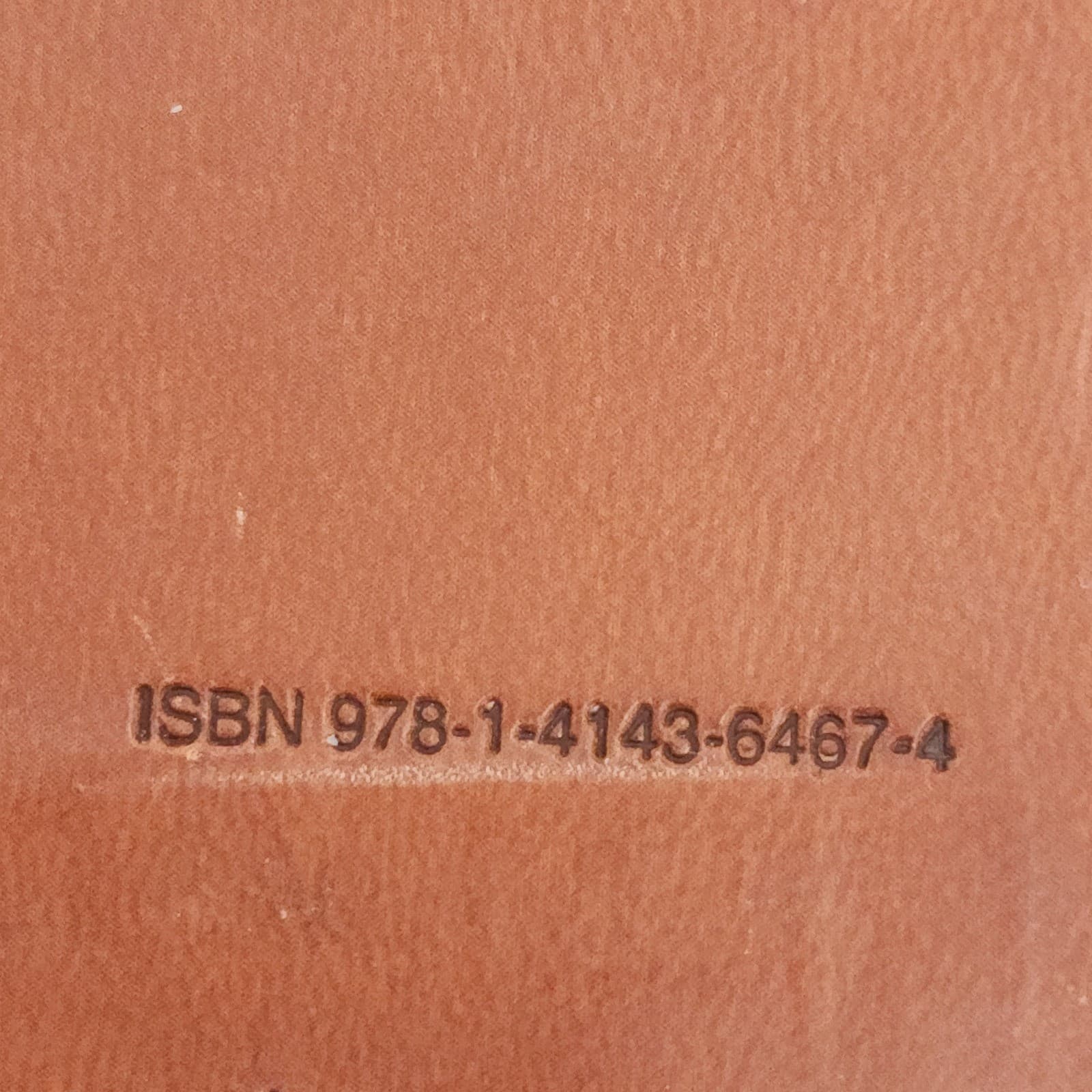 Tyndale NLT Holy Bible Personal Size Slimline Edition TuTone Brown 9781414364674 - Thumbnail 4