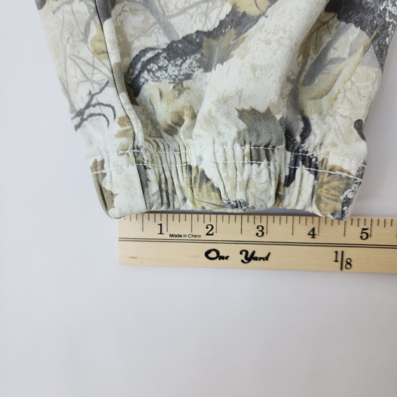 Love & Liberty Womens Real Tree Camo Cargo Jogger Pants Beige Grey Size Medium - Thumbnail 2