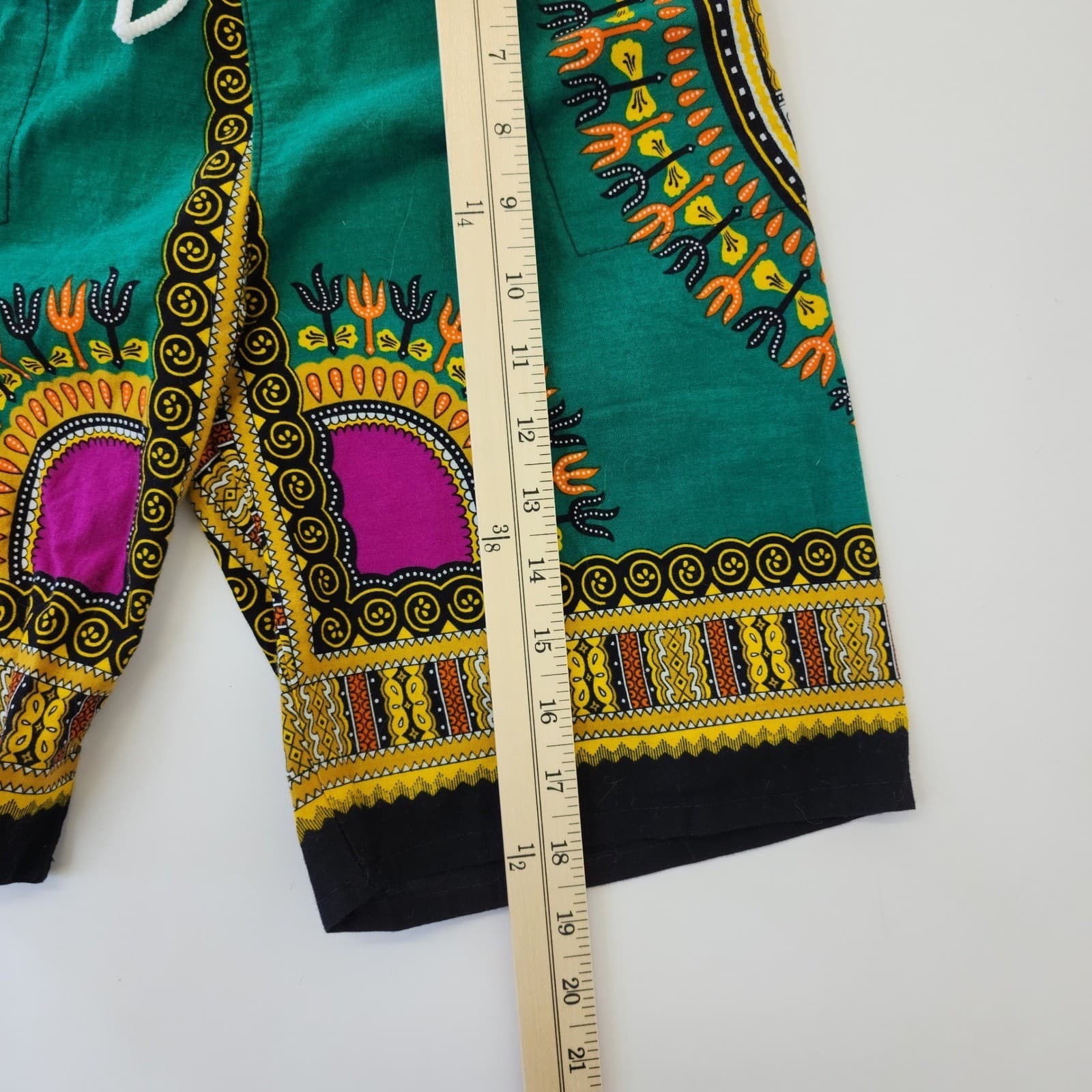 Unisex Green Dashiki 2 Piece Set V-Neck Top and Shorts African Print Tribal S/M - Thumbnail 2