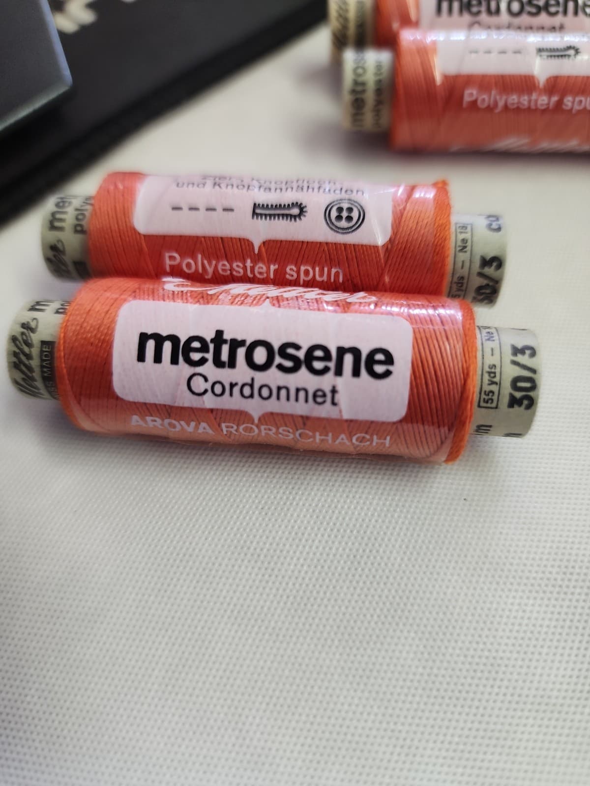 LOT 4 different Mettler Metrosene Thread 594 - Thumbnail 2